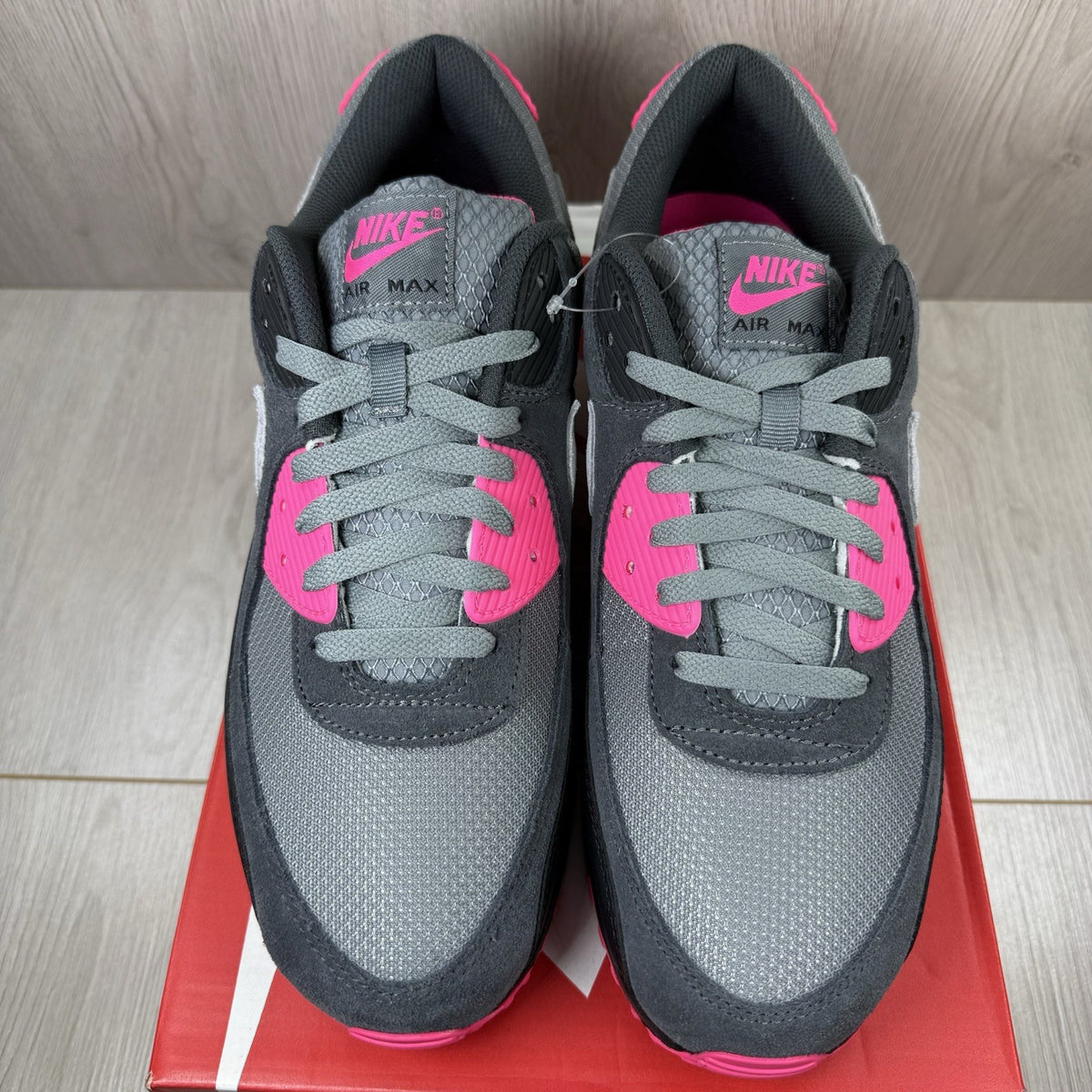 Nike Air Max 90 Trainers Wolf Grey Hyper Pink Size UK11 DM0029-0102