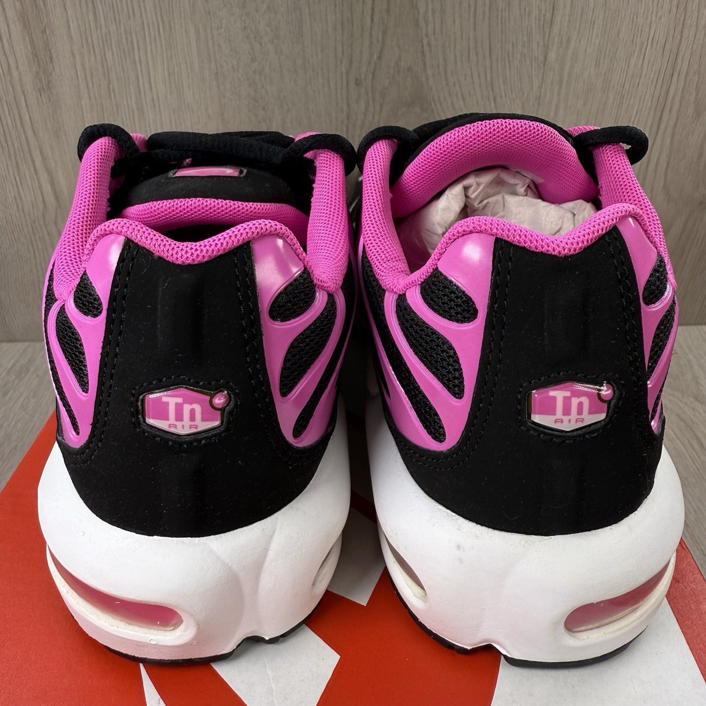 Nike Air Max Plus TN Trainers Black Laser Fuchsia Size UK6 CD0609-02510