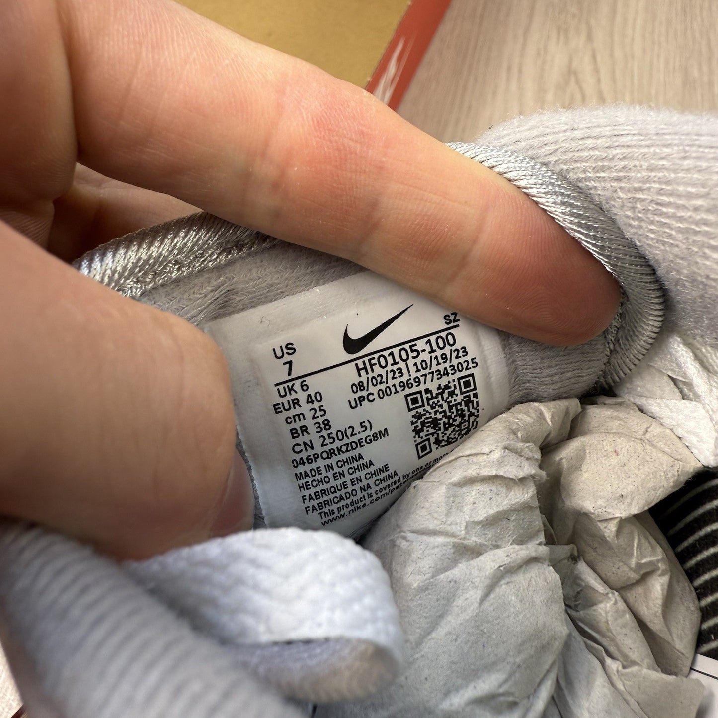 Nike Air Max 1 Trainers Chili Volt White Red Black Size UK6 HF0105-10019