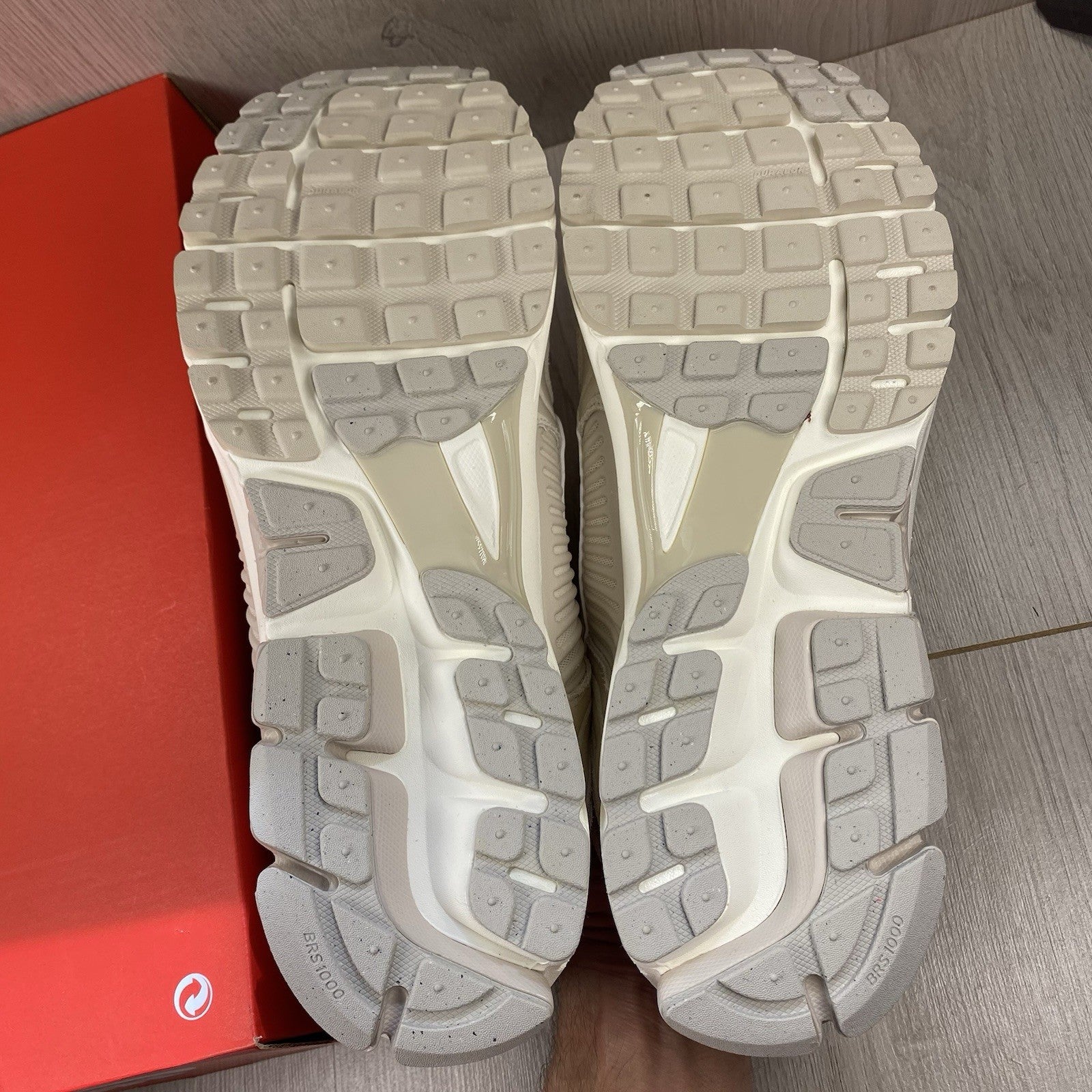 Nike Zoom Vomero 5 Light Orewood Brown Size UK14 HF1553-1008