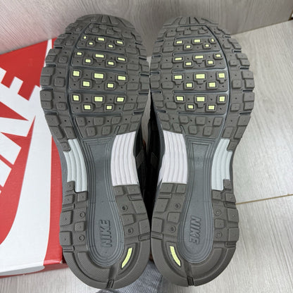 Nike P-6000 Trainers Cave Stone Size UK7 CD6404-20213