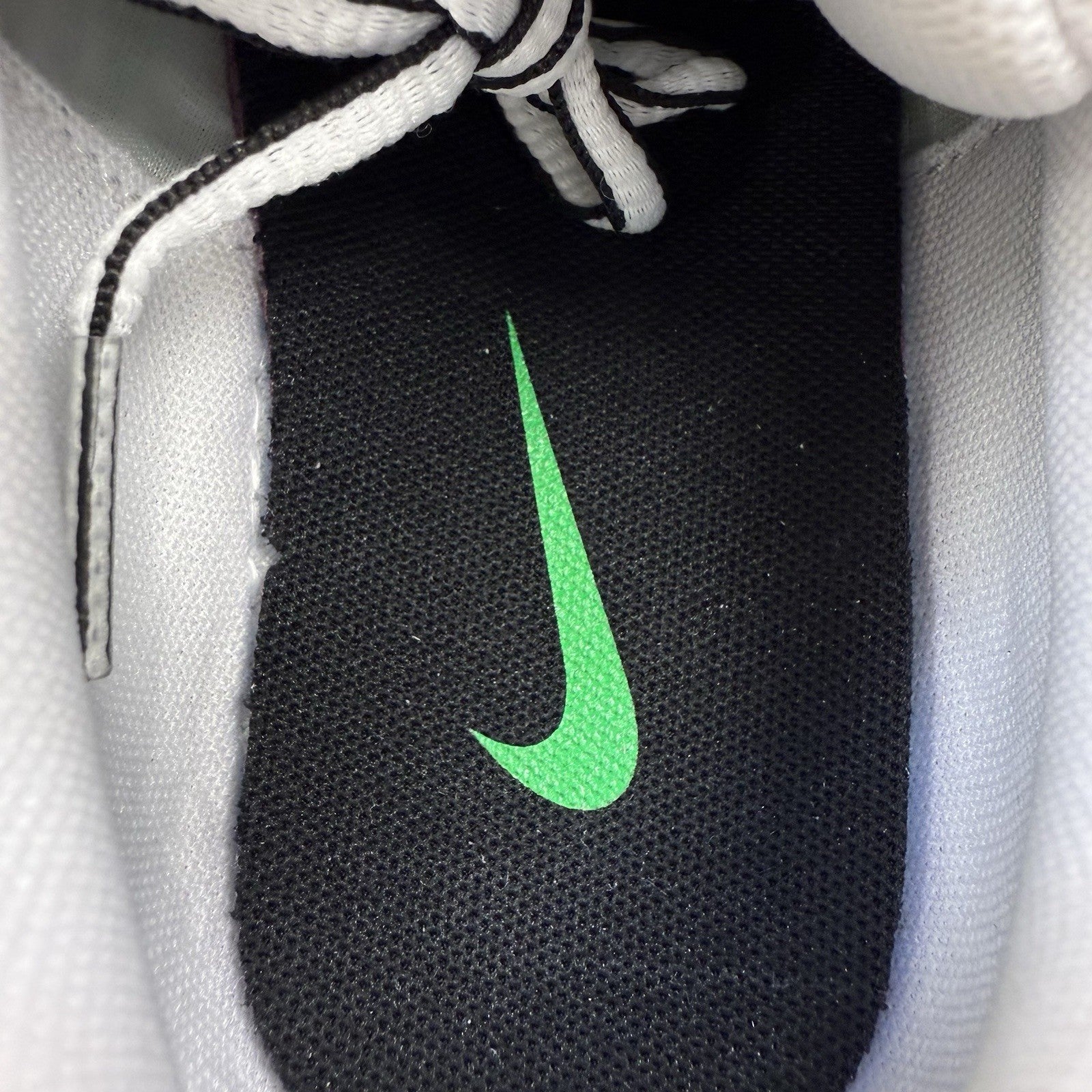 Nike P-6000 Trainers Spring Green White Black Size UK4.5 CD6404-10413