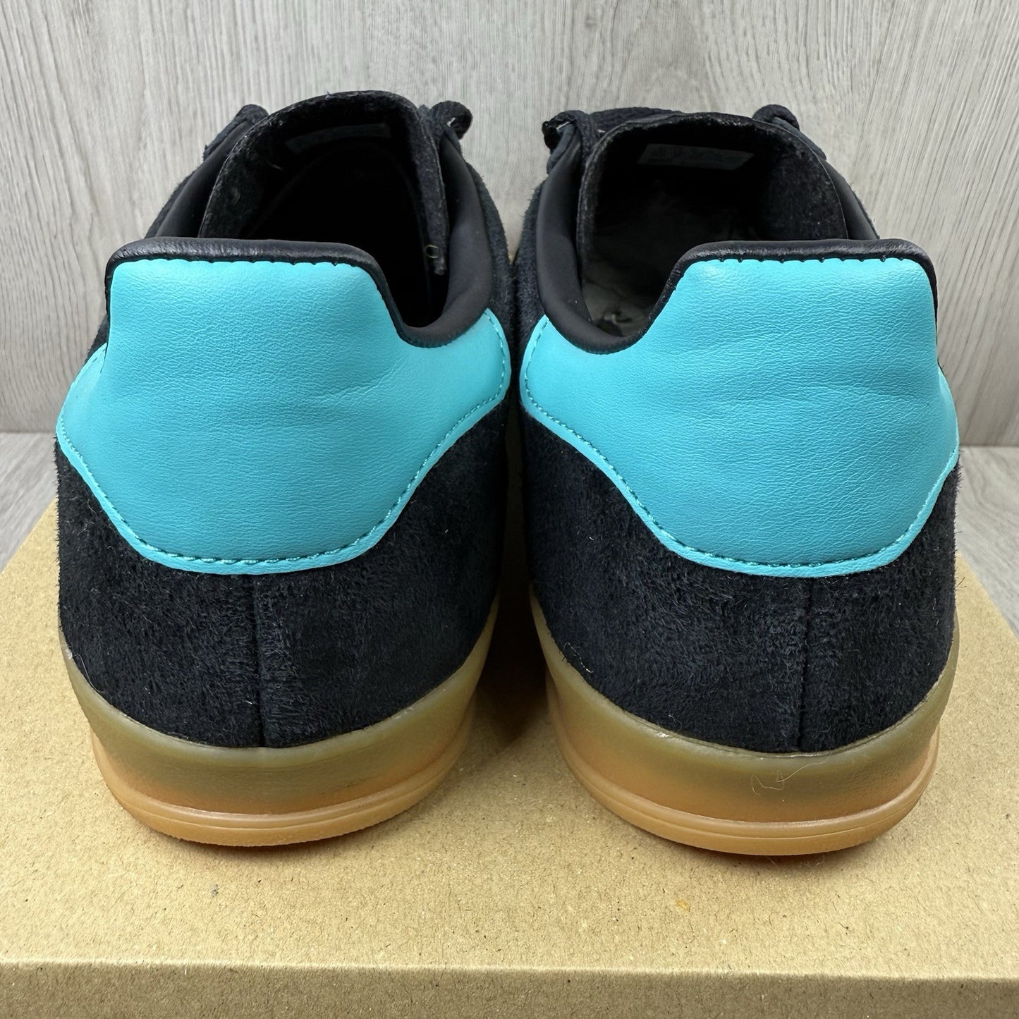 Adidas Gazelle Indoor Trainers Size UK9 EU43 1/3 Core Black Aqua EE57323