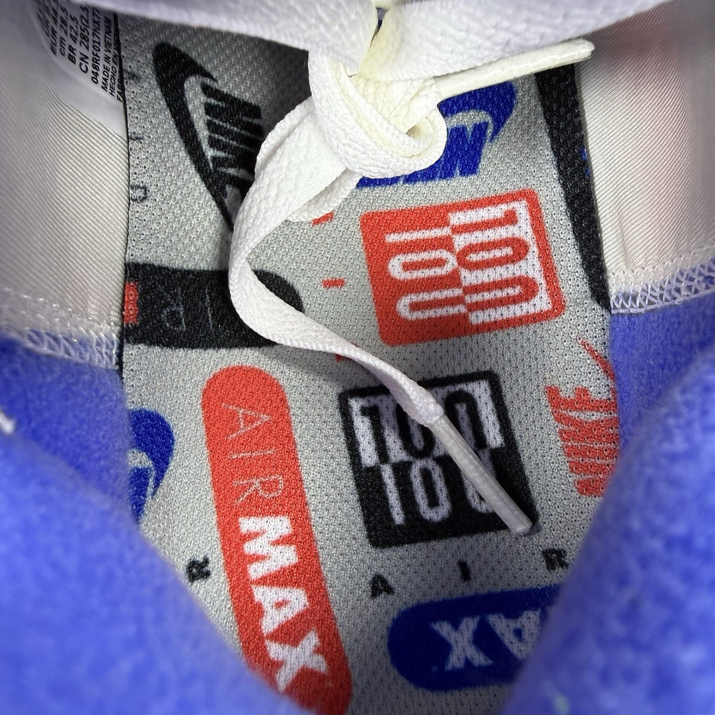 Nike Air Max 2090 Evolution Of Icons White Black Size UK9.5 DA9357-10012