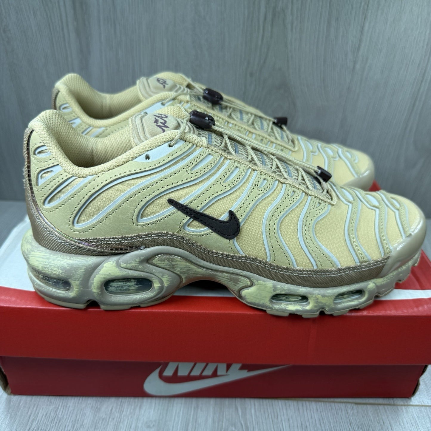 Nike Air Max Plus TN Trainers Sesame Size UK7 FZ5049-2229