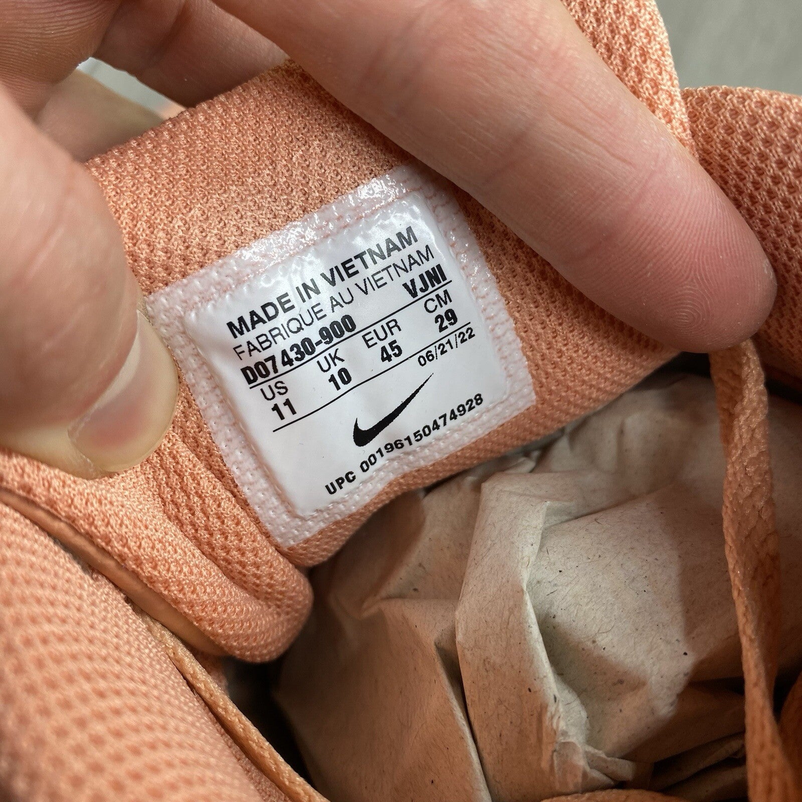 Nike Air Max 90 Trainers Peach Orange White Size UK10 D07430-9005