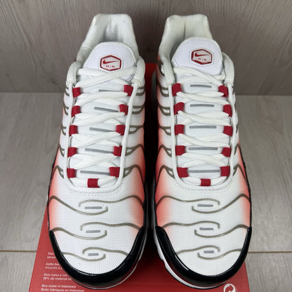 Nike Air Max Plus TN Trainers White University Red Size UK7 HM9611-1002
