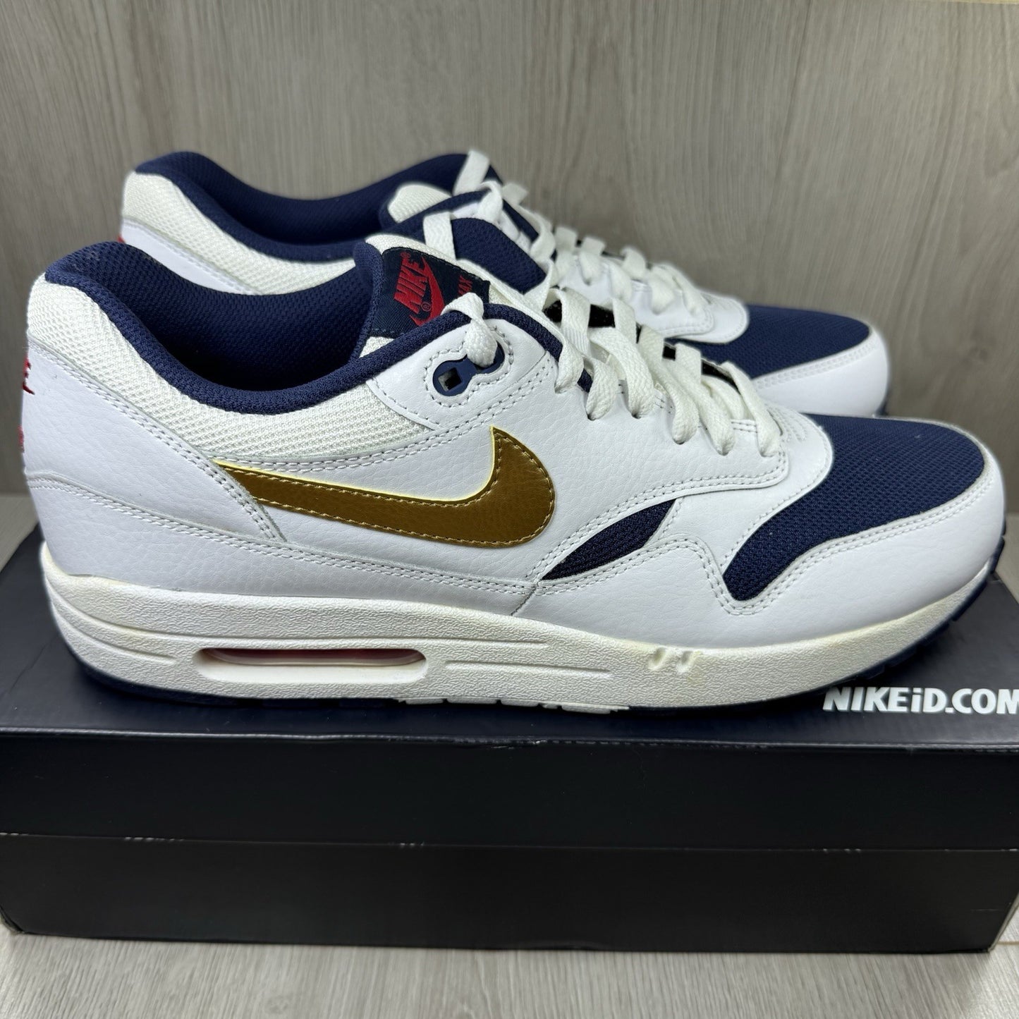 Nike Air Max 1 Essential Trainers Olympic White Size UK11 537383-1278