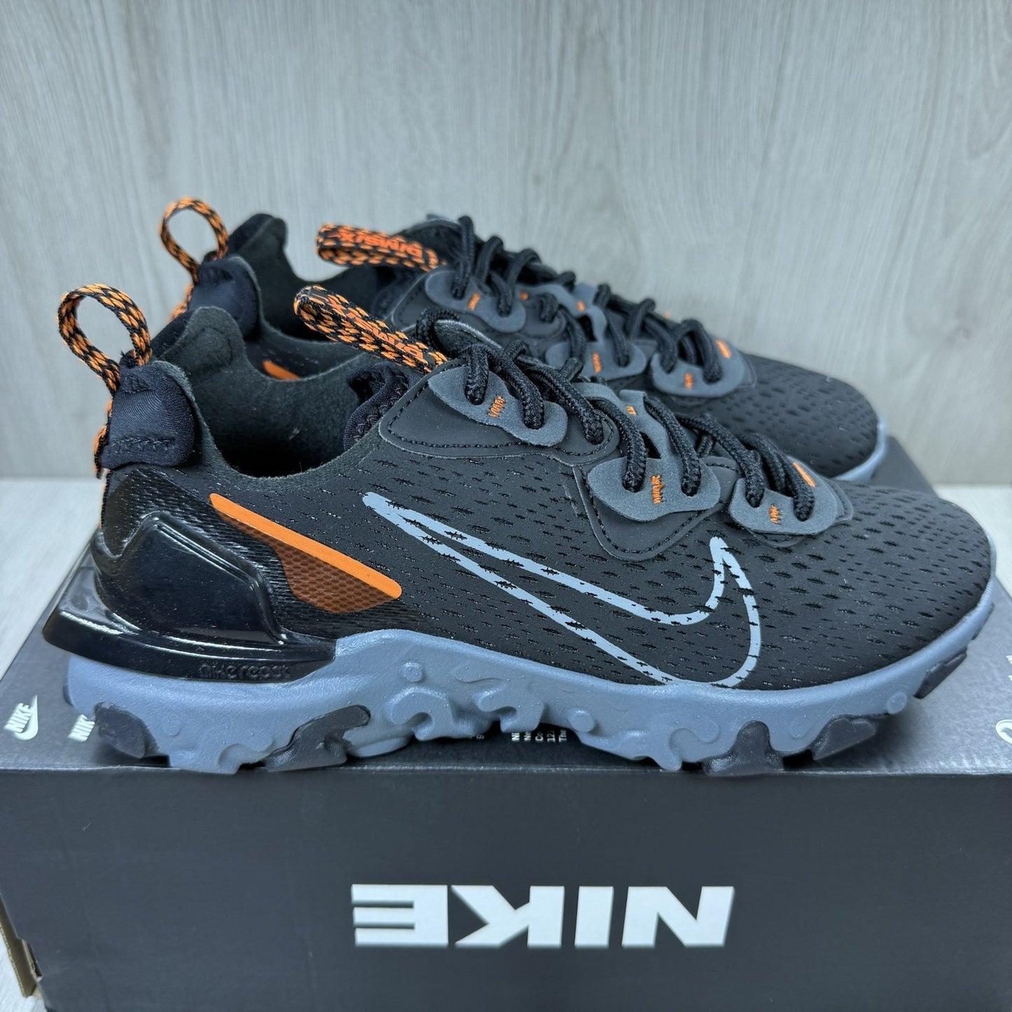 Nike React Vision Trainers Black Safety Orange Size UK5.5 HJ8997 0011