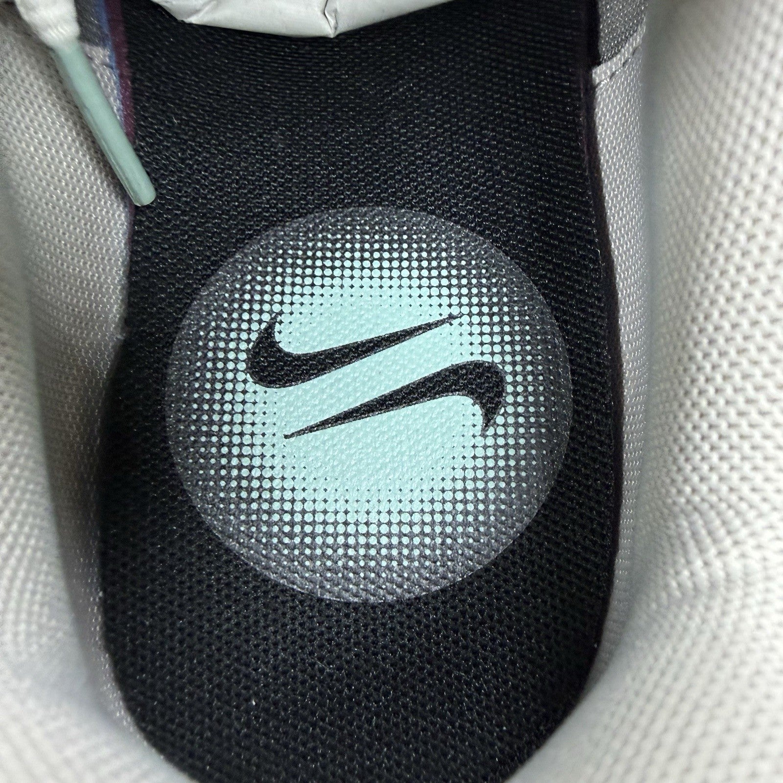 Nike P-6000 Trainers Flat Pewter Size UK6.5 FN7509-0296