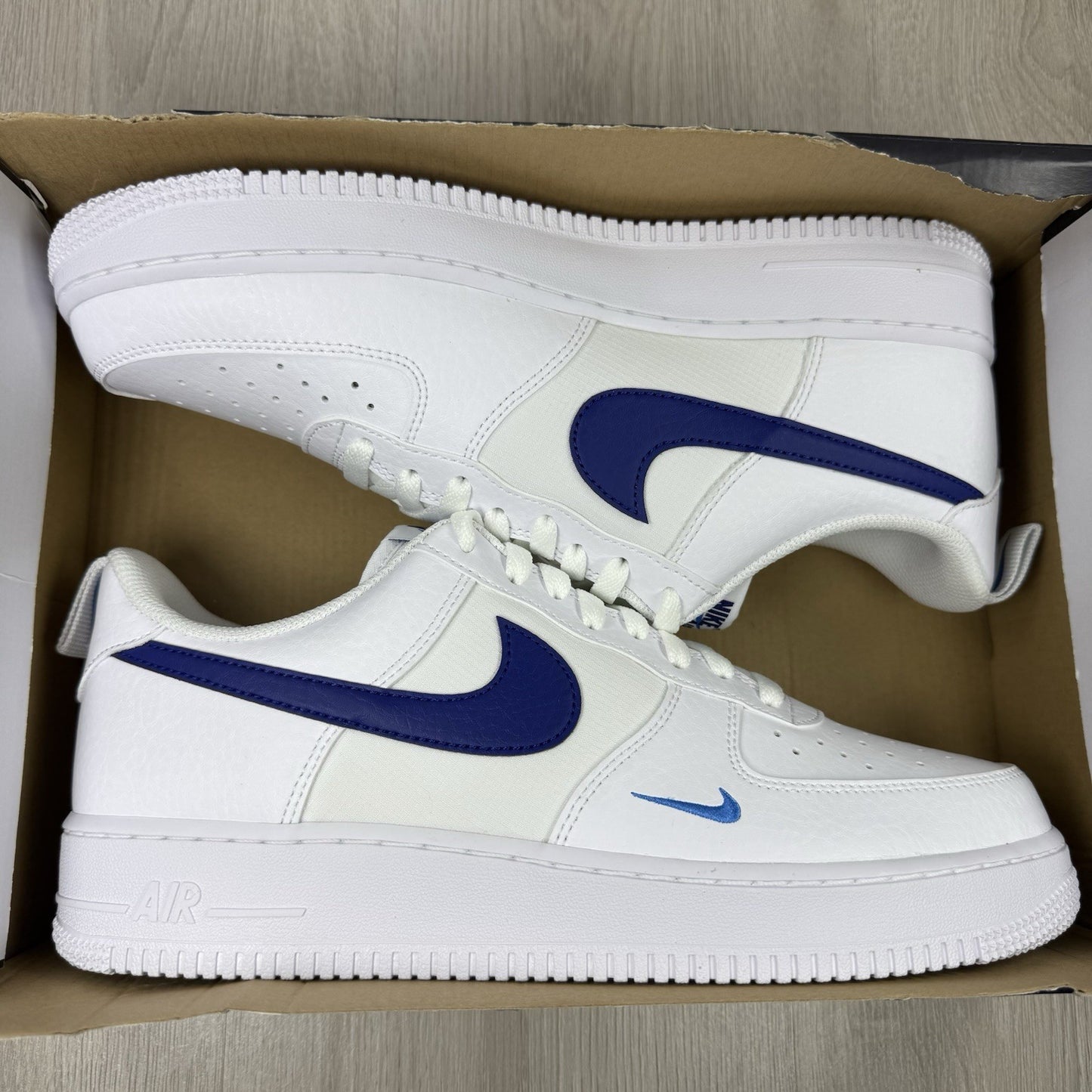 Nike Air Force 1 Low Trainers White Royal Blue UK9.5 HF3836-1000