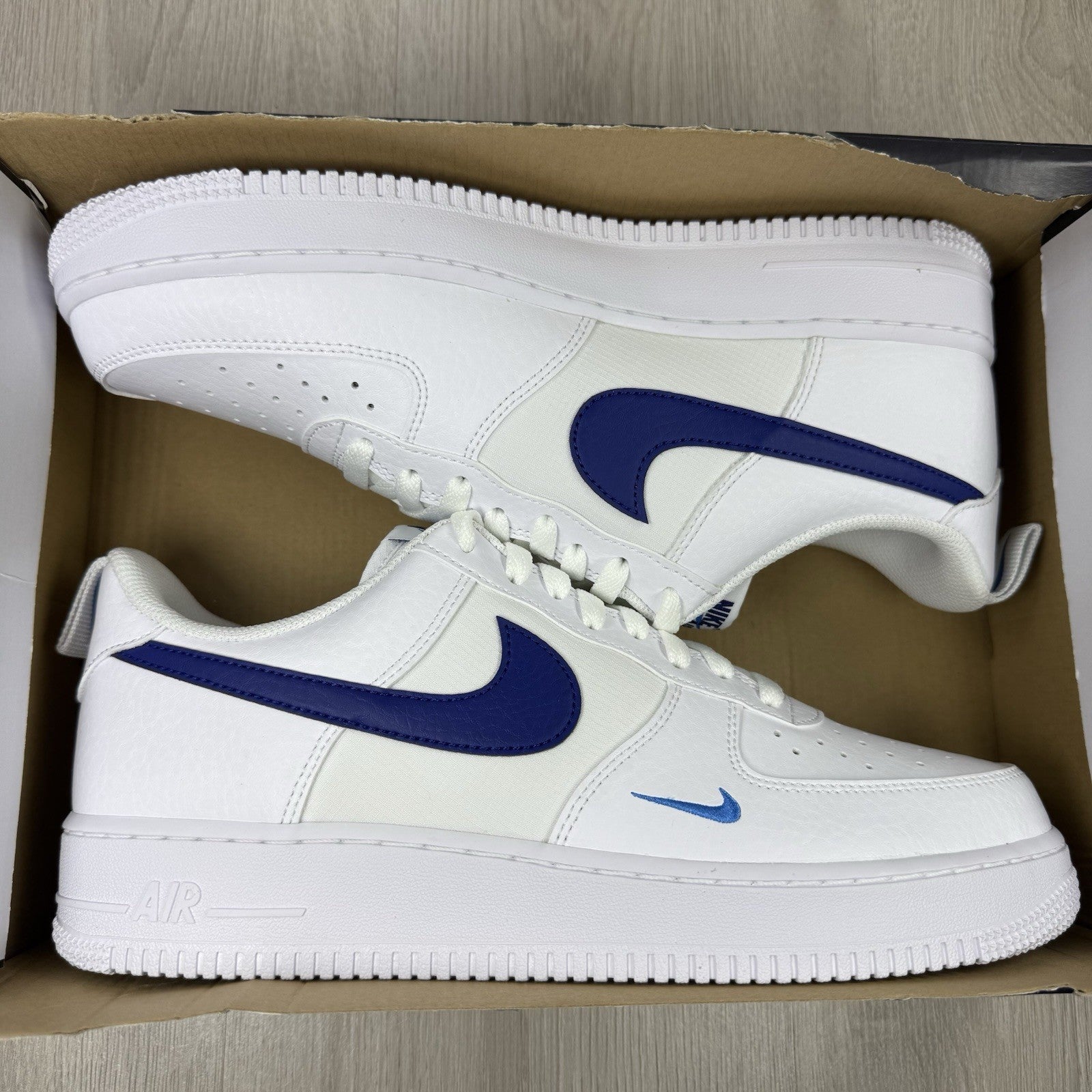 Nike Air Force 1 Low Trainers White Royal Blue UK9.5 HF3836-1000