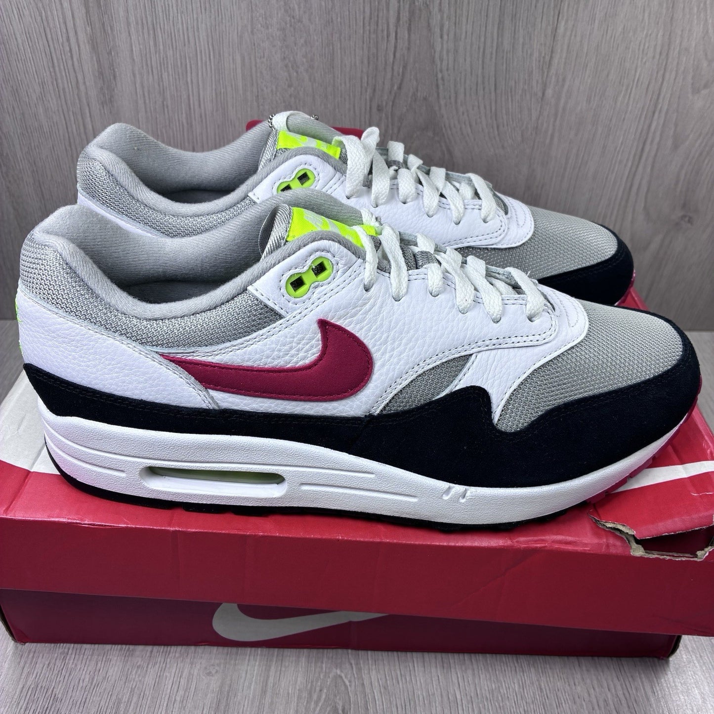Nike Air Max 1 Trainers Chili Volt White Size UK9.5 HF0105-10010