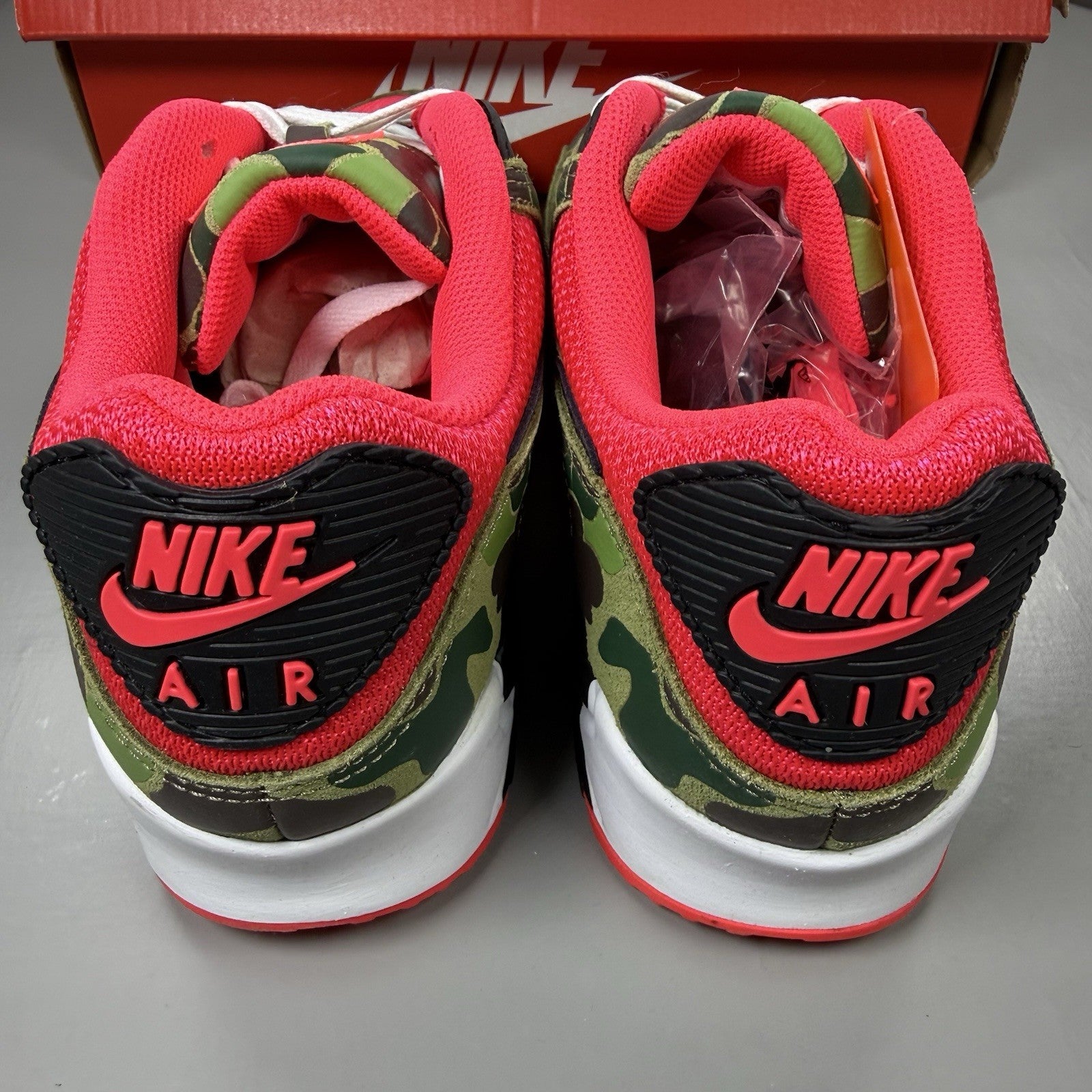 Nike Air Max 90 Trainers Reverse Duck Camo Size UK8.5 CW6024-60011
