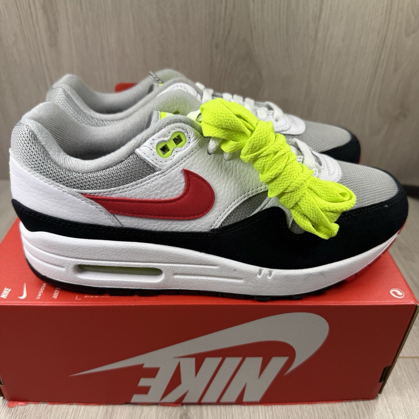 Nike Air Max 1 Trainers Chili Volt White Red Black Size UK6 HF0105-10011