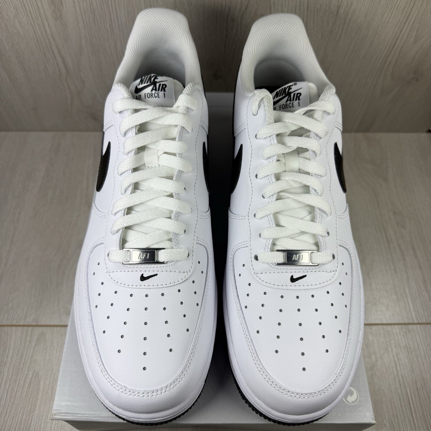 Nike Air Force 1 Low Trainers White Black Size UK11.5 F04296-10110