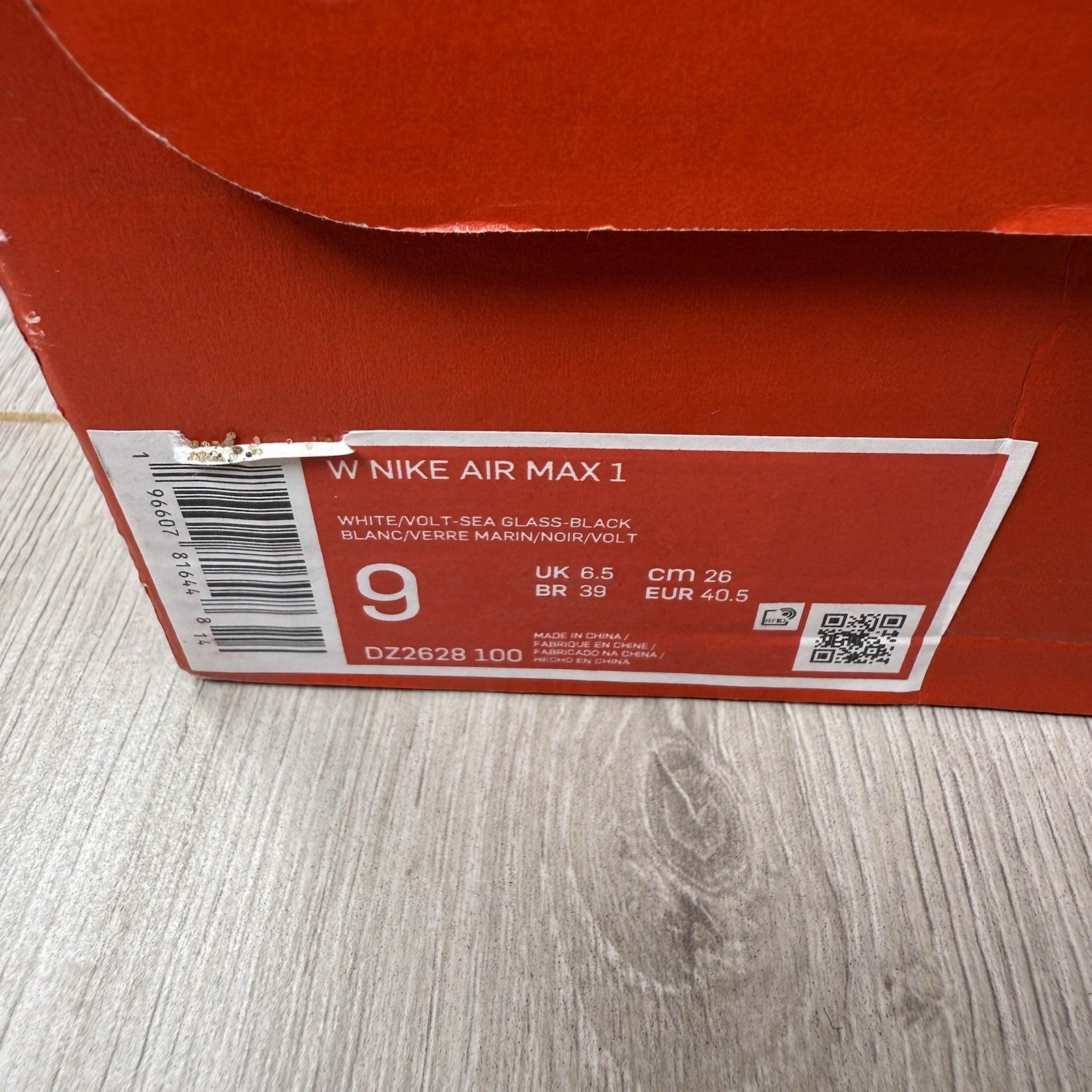 Nike Air Max 1 87 Trainers Volt Suede White Size UK6.5 DZ2628-1004