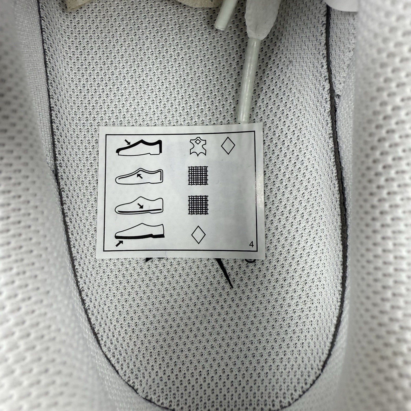 Nike Air Force 1 Low Trainers Pebbled White Black Size UK8 CT2302-1005