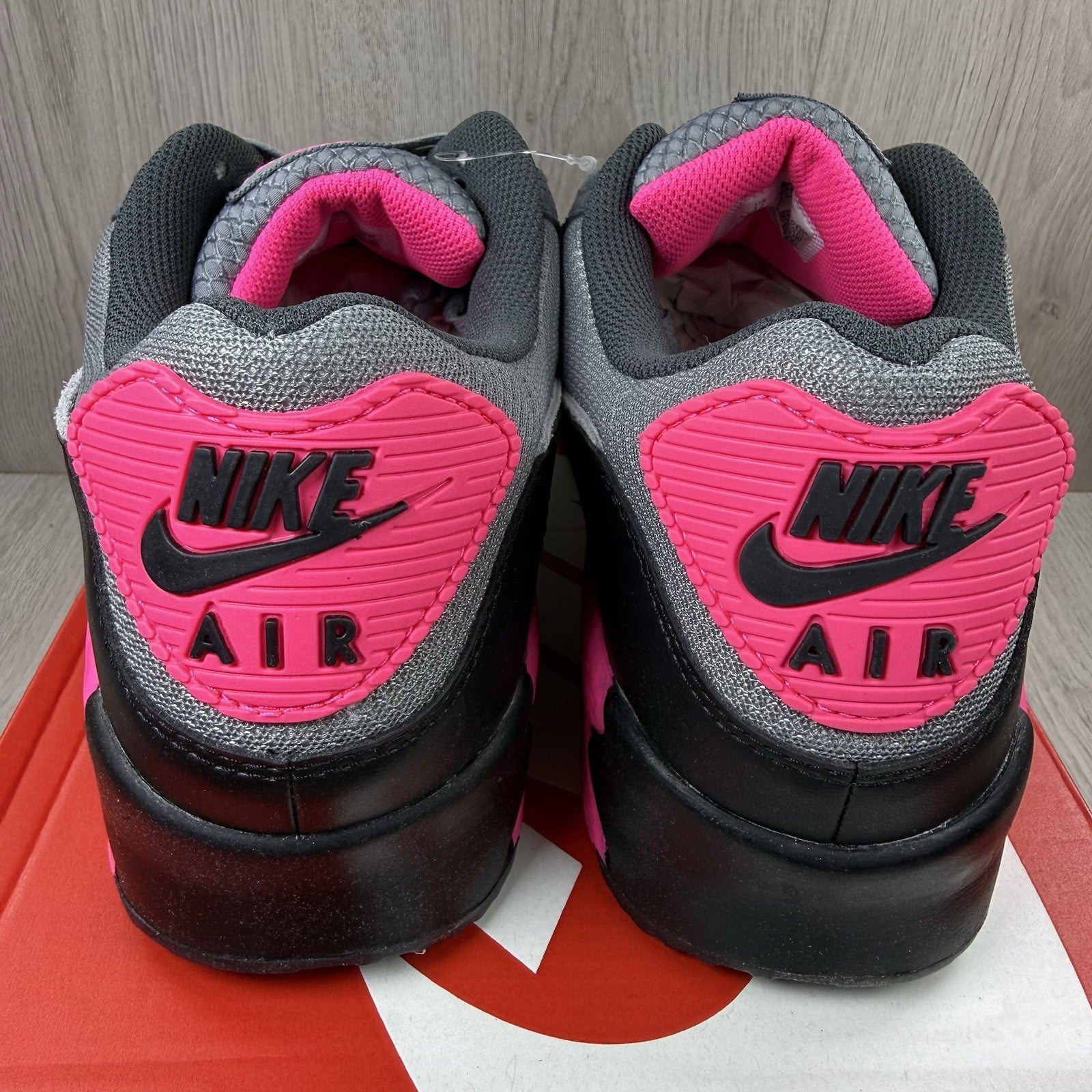 Nike Air Max 90 Trainers Wolf Grey Hyper Pink Size UK11 DM0029-0103