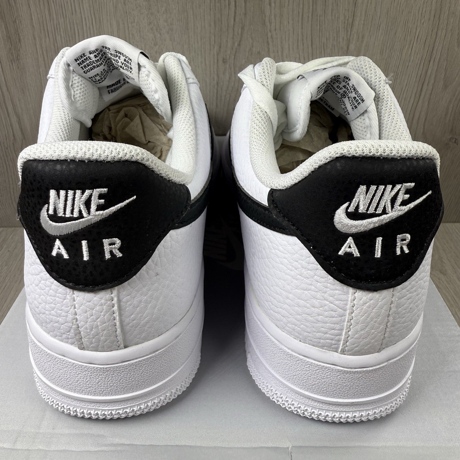 Nike Air Force 1 Low Trainers Pebbled White Black Size UK8 CT2302-10011