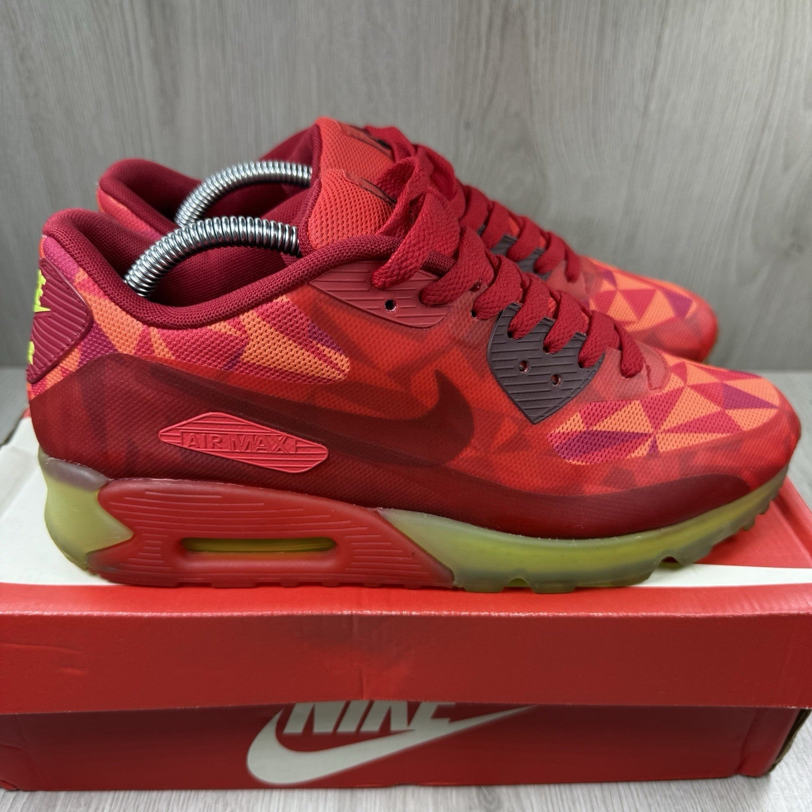 Nike Air Max 90 Ice Trainers Gym Red Size UK8 EU42.5 631748-6006