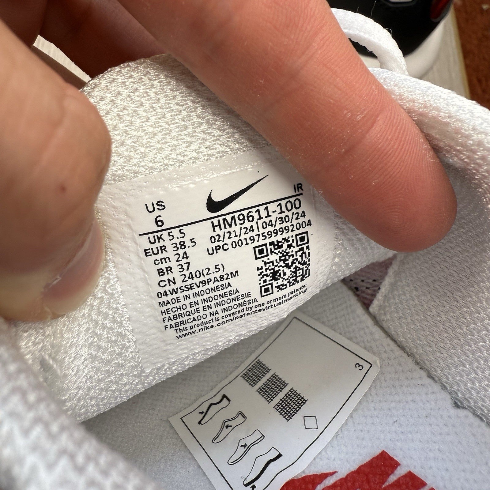 Nike Air Max Plus TN Trainers White Uni Red Size UK5.5 HM9611-10015