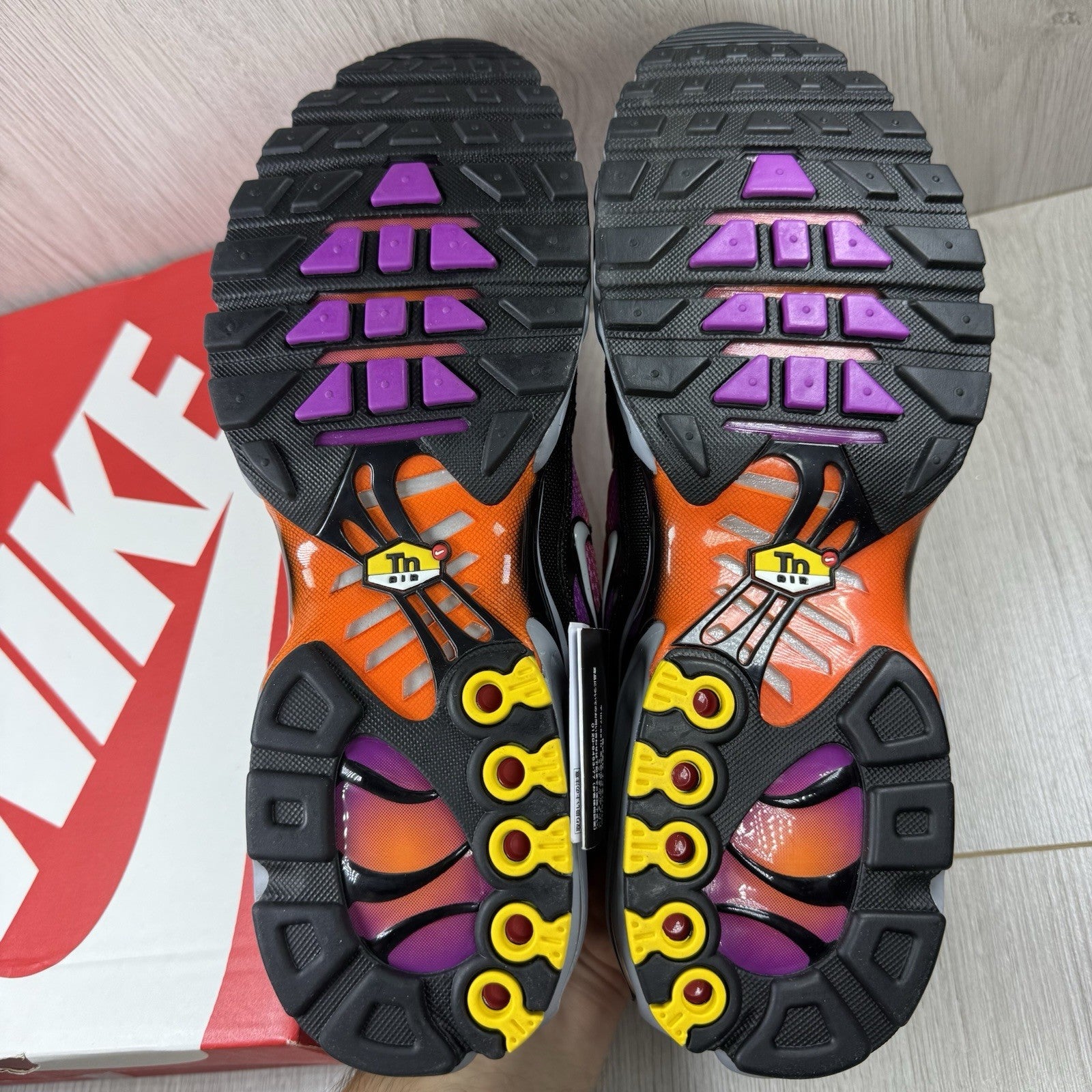 Nike Air Max Plus TN Trainers Desert Sunset Total Orange Size UK10 DM0032-0145