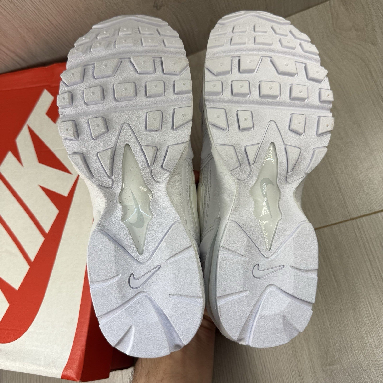 Nike Air Max 96 II Trainers Triple White Size UK7 DM2361-1004