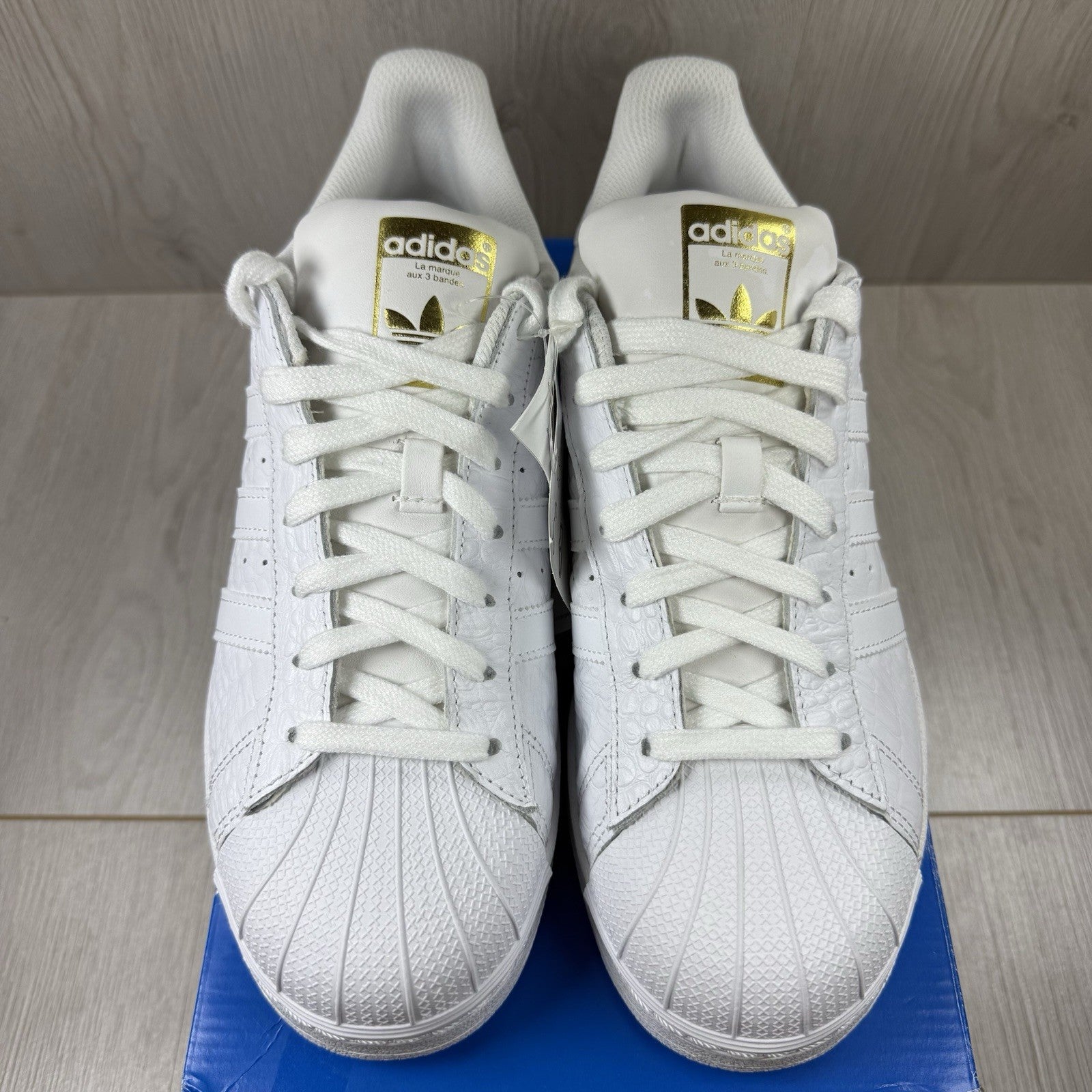 Adidas Superstar Trainers White Gold Metallic Size UK8 AQ66862