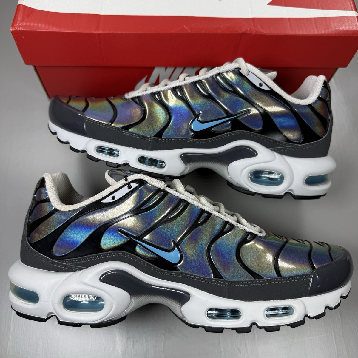 Nike Air Max Plus TN Trainers Iridescent White Size UK8 HV2525-0016