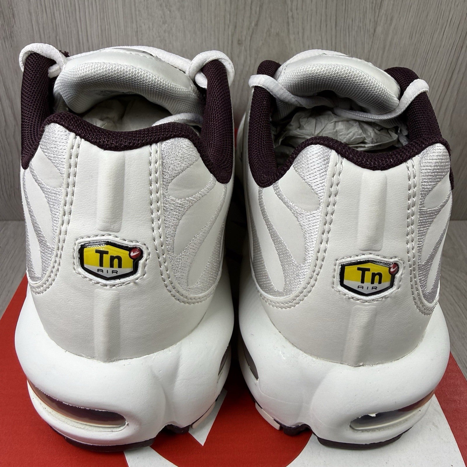 Nike Air Max Plus TN PRM Trainers Phantom Burgundy Size UK6.5 HF3181-0013