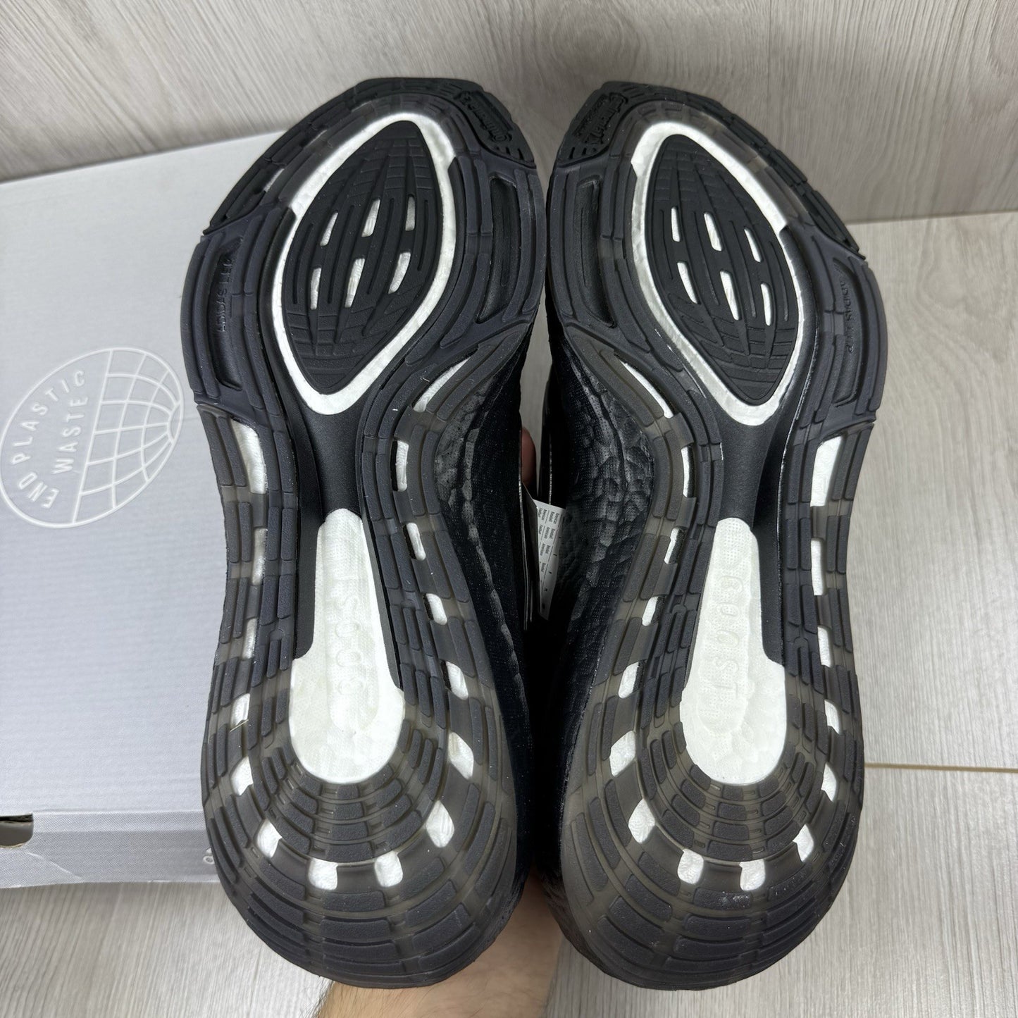 Adidas Ultra Boost 22 Trainers Triple Black Size UK10 EU42 2/3 GZ012716