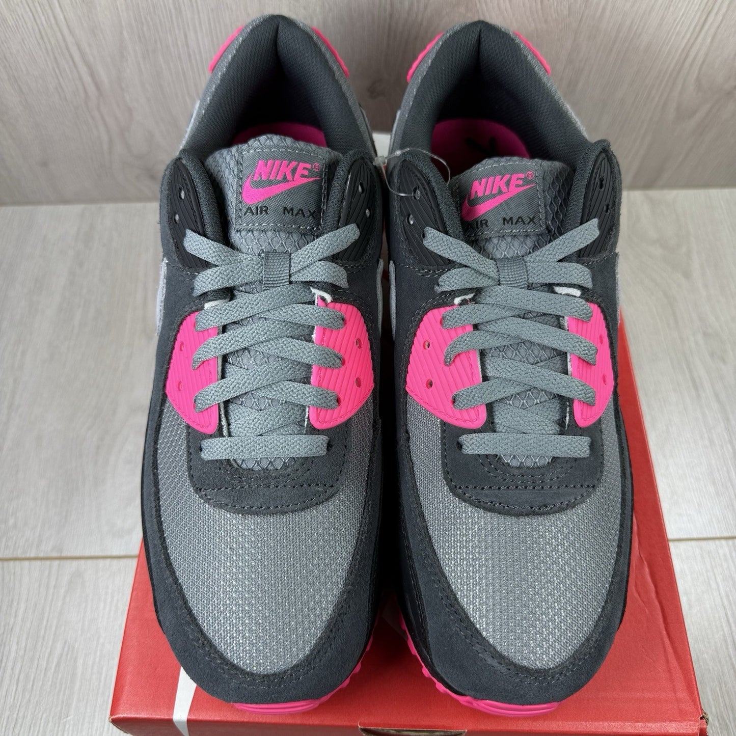 Nike Air Max 90 Trainers Wolf Grey Hyper Pink Size UK10 DM0029-0102