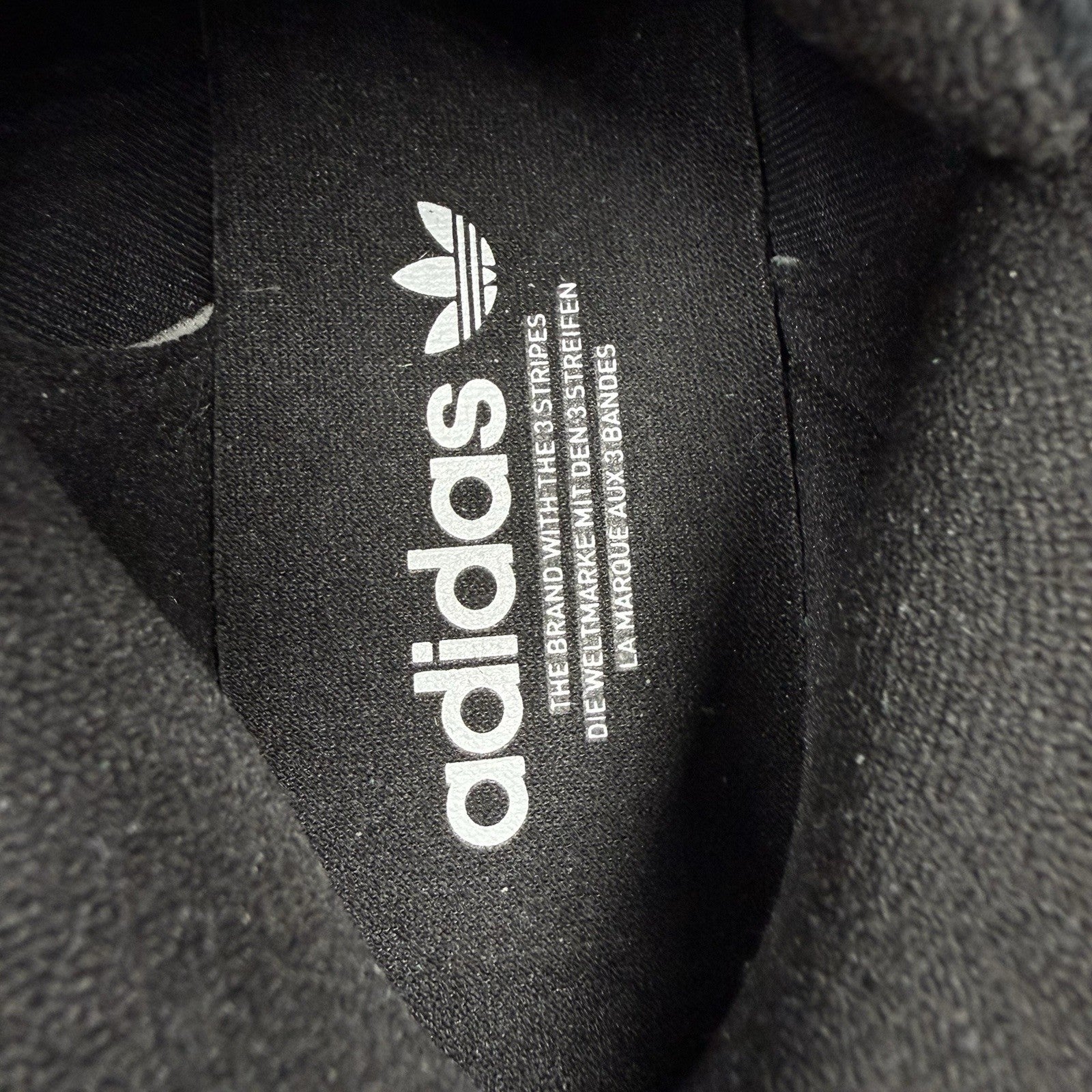 Adidas Campus 00’s Trainers Core Black Yellow Size UK7.5 1/3 II003514