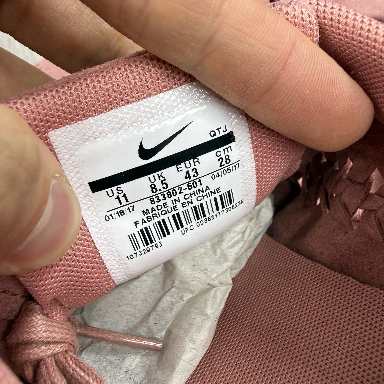 Nike Mayfly Woven Trainers Red Star Dust White Size UK8.5 833802-60115