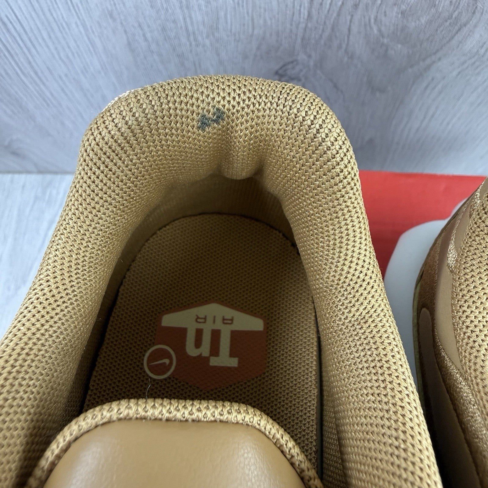 Nike Air Max Plus TN Trainers Flax Sail White Size UK7 FZ8815-20012