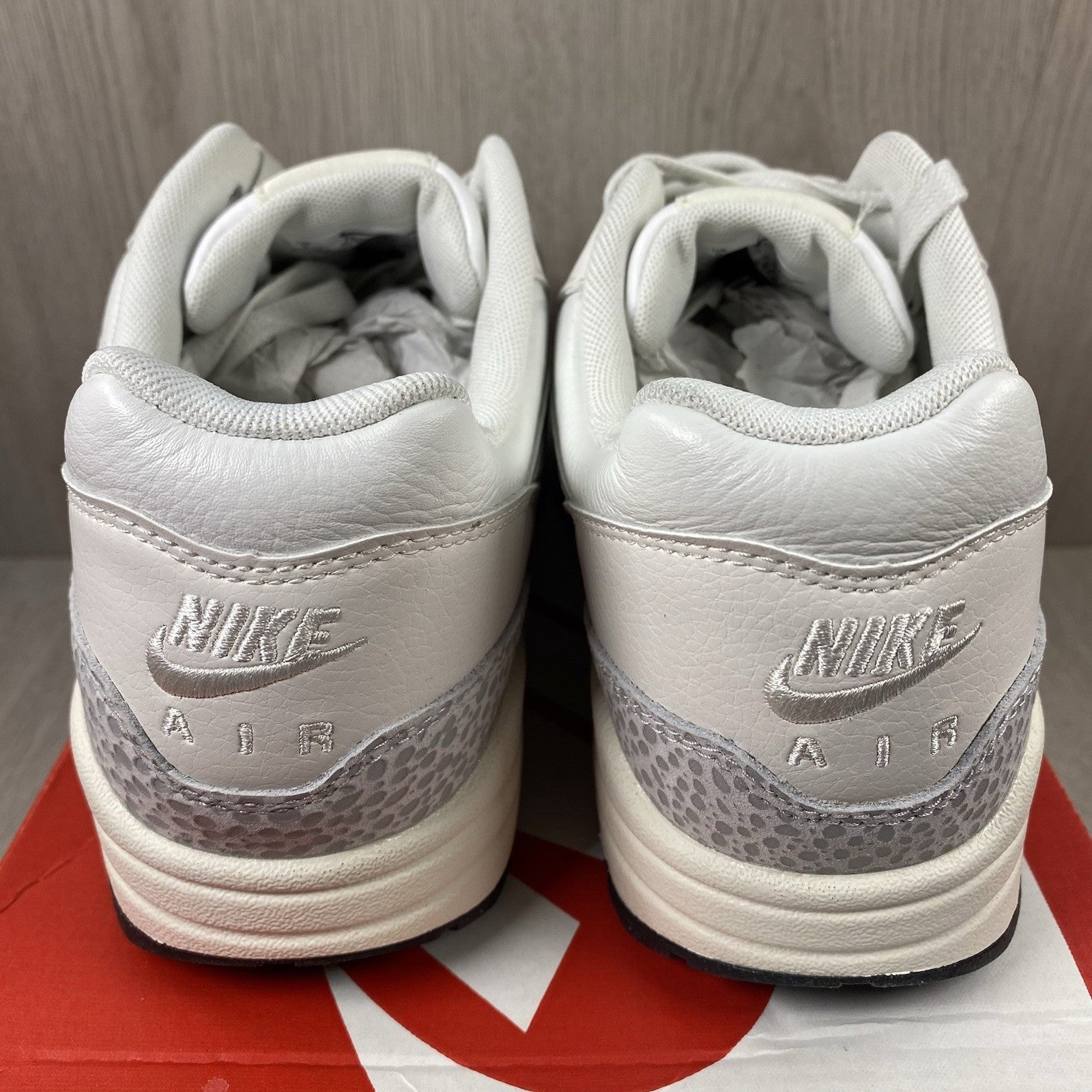 Nike Air Max 1 Safari Trainers Summit White Phantom Size UK6.5 FB5059-1003