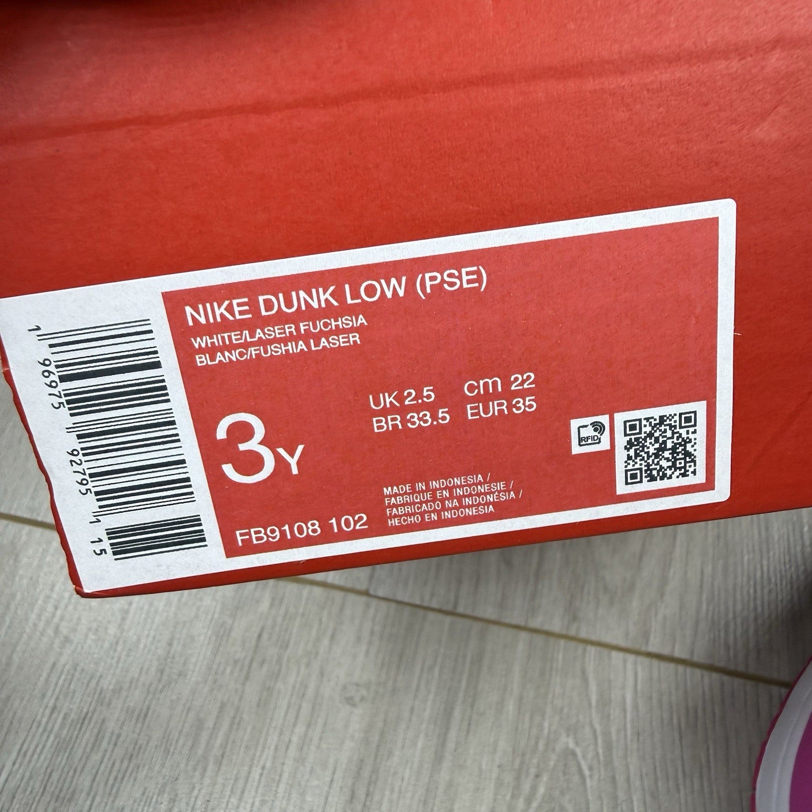 Nike Dunk Low PS Trainers Laser Fuchsia Size UK2.5 FB9108 1025
