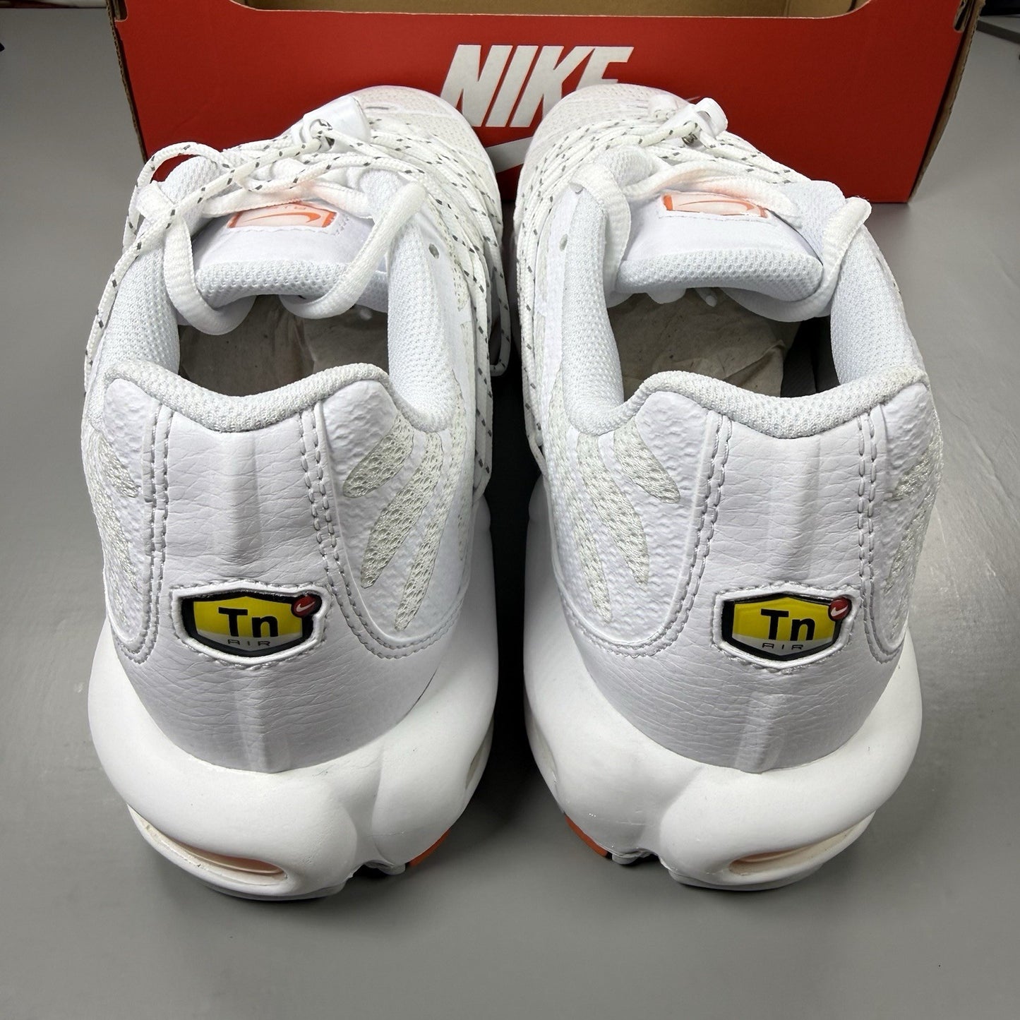 Nike Air Max Plus Utility TN Trainers White Platinum UK9.5 FJ4232-1009
