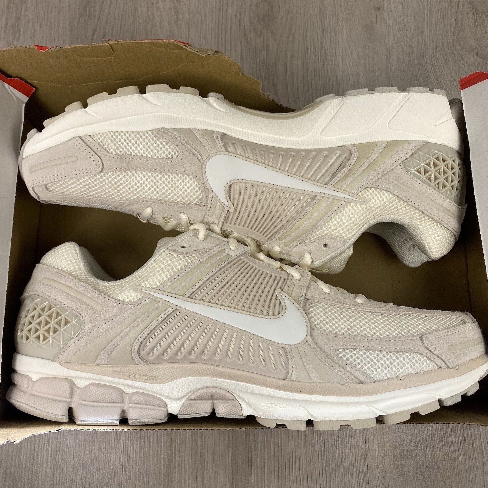 Nike Zoom Vomero 5 Light Orewood Brown Size UK14 HF1553-1001