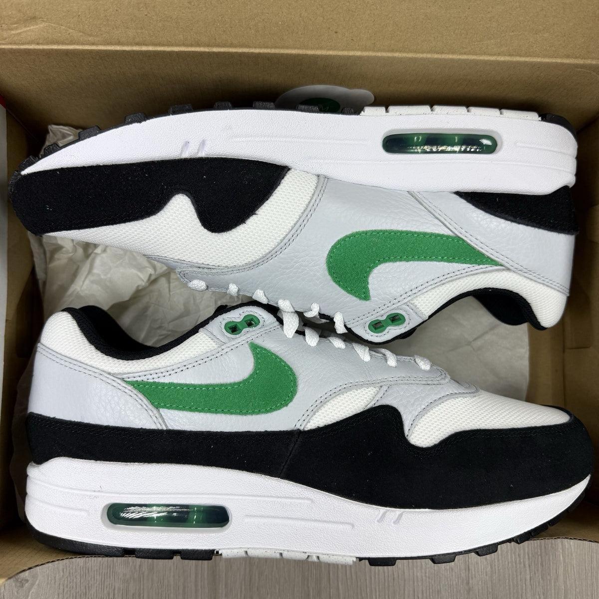 Nike Air Max 1 Trainers White Black Stadium Green Size UK9.5 FN6952-1008