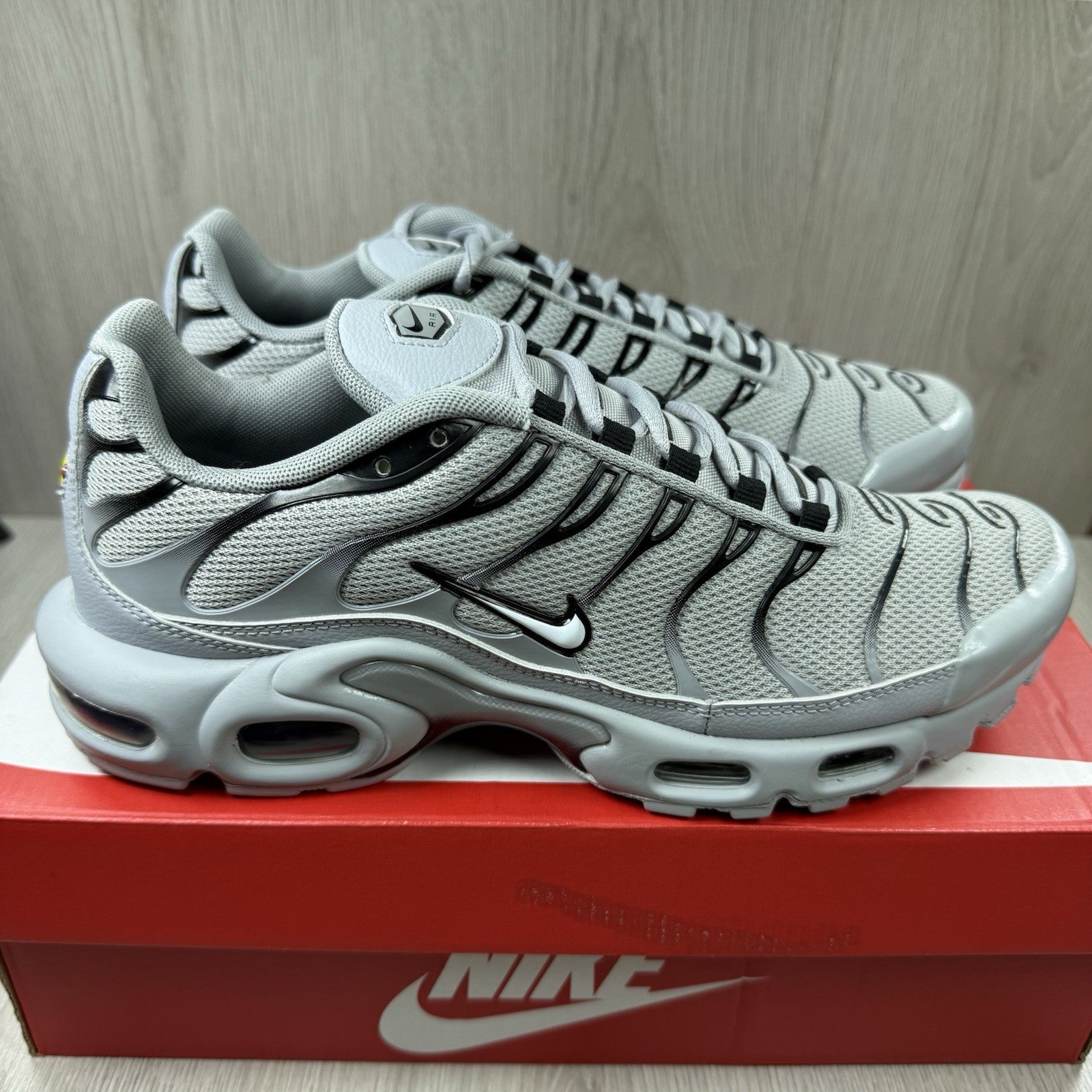 Nike Air Max Plus TN Trainers Wolf Grey Black Size UK6.5 852630-0211