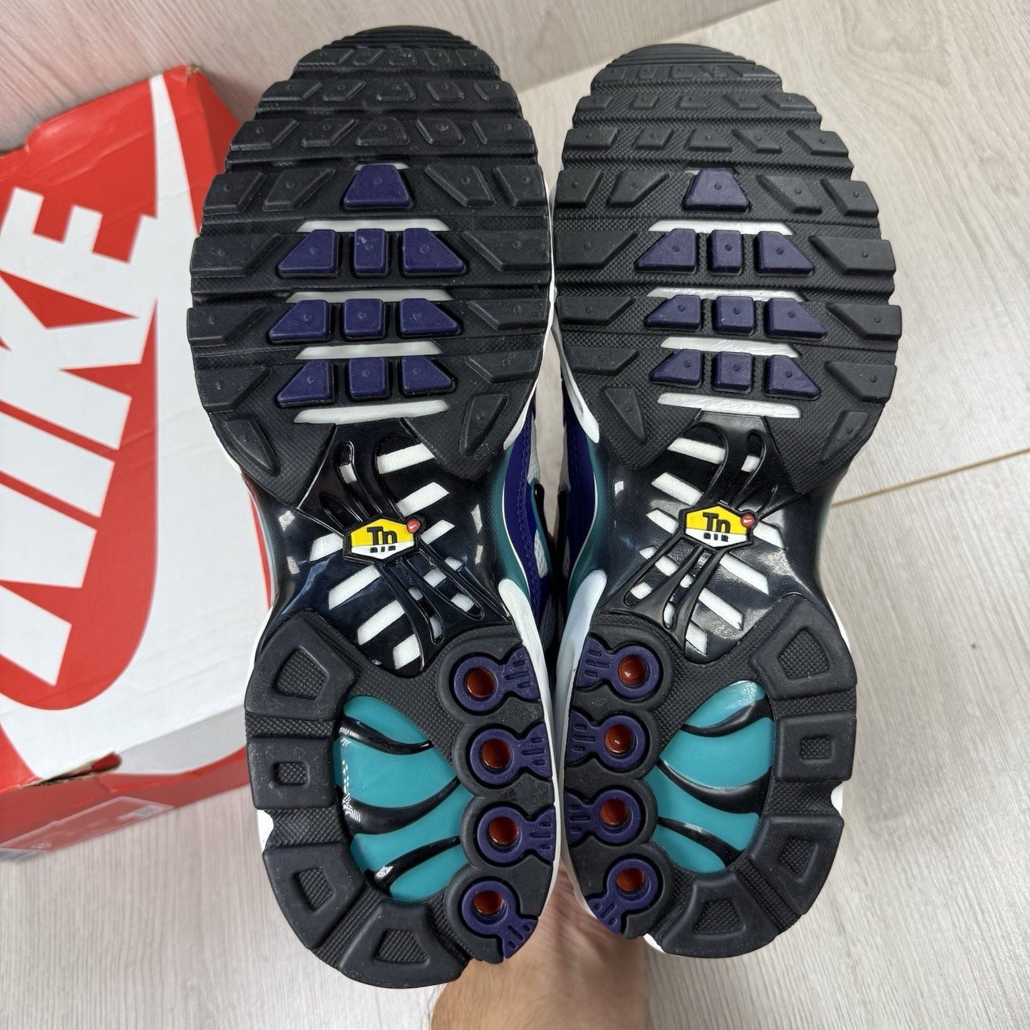 Nike TN Air Max Plus Trainers White Grape Ice Size UK7.5 DM0032-10013