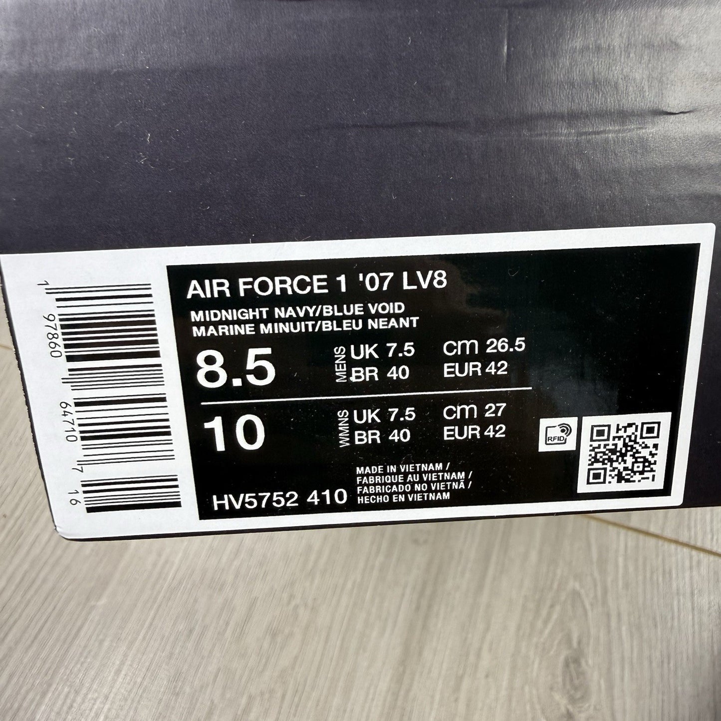 Nike Air Force 1 Low Trainers Retro Pack Navy Gold Size UK7.5 HV5752 41015