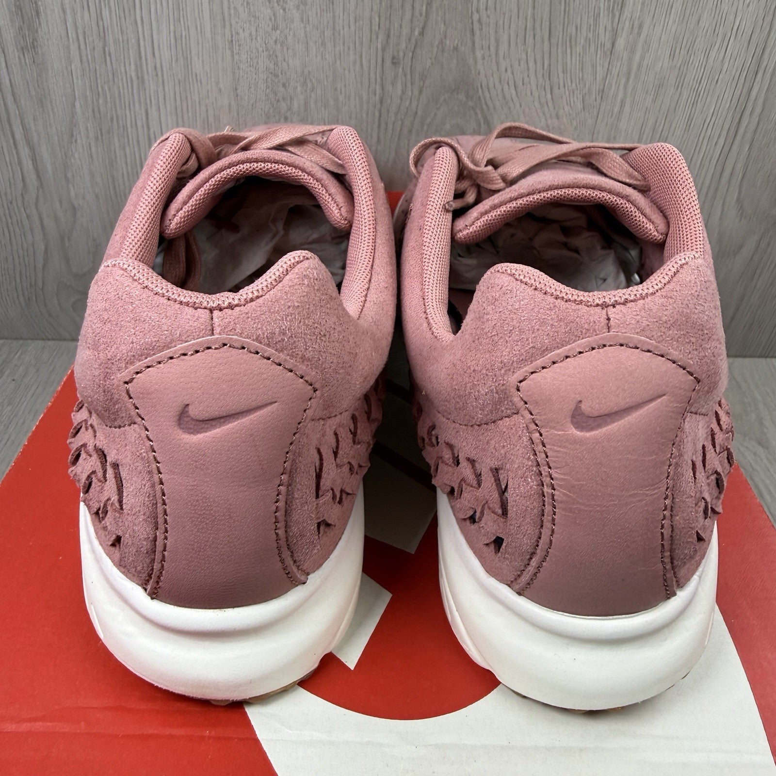 Nike Mayfly Woven Trainers Red Star Dust White Size UK8.5 833802-60111