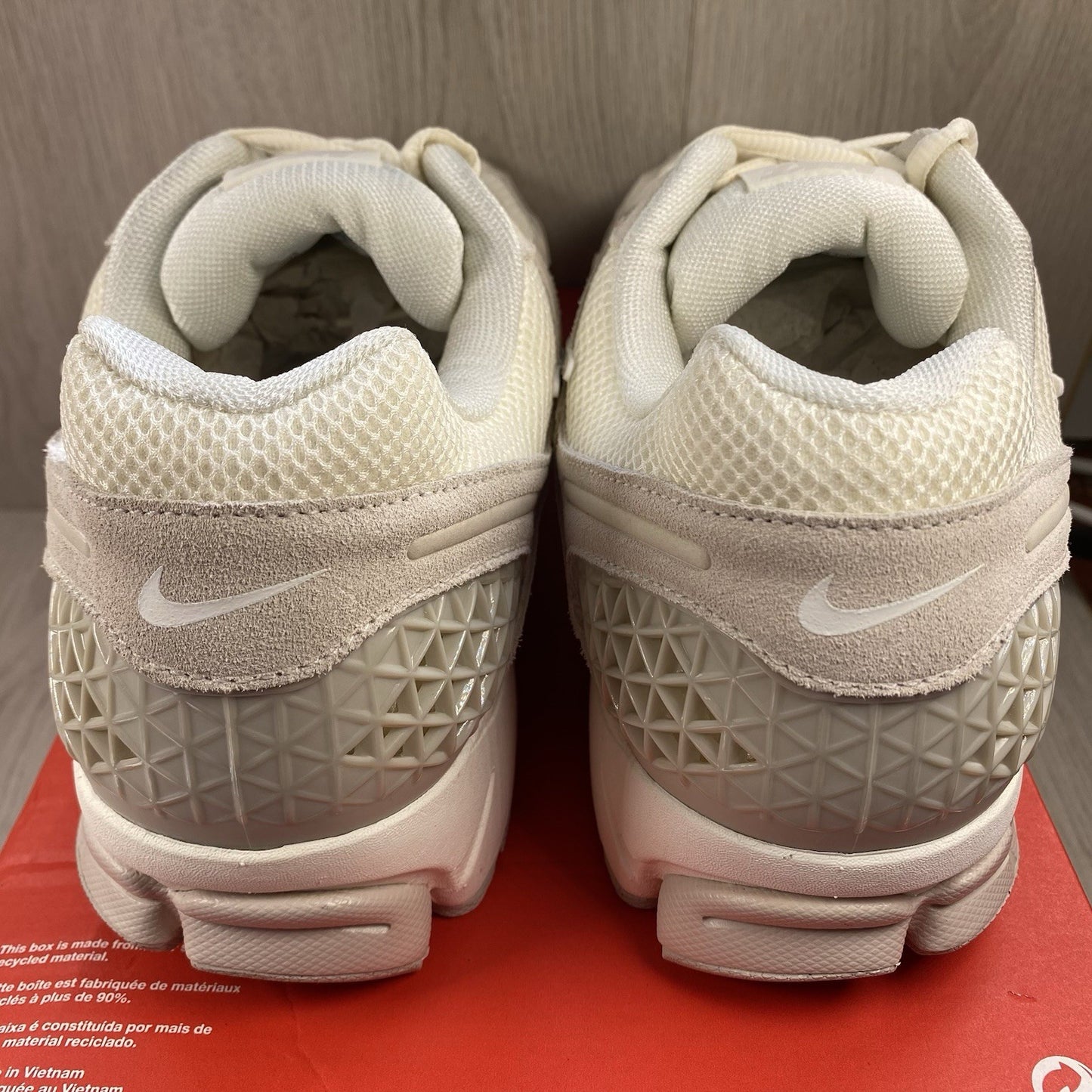 Nike Zoom Vomero 5 Light Orewood Brown Size UK14 HF1553-1006