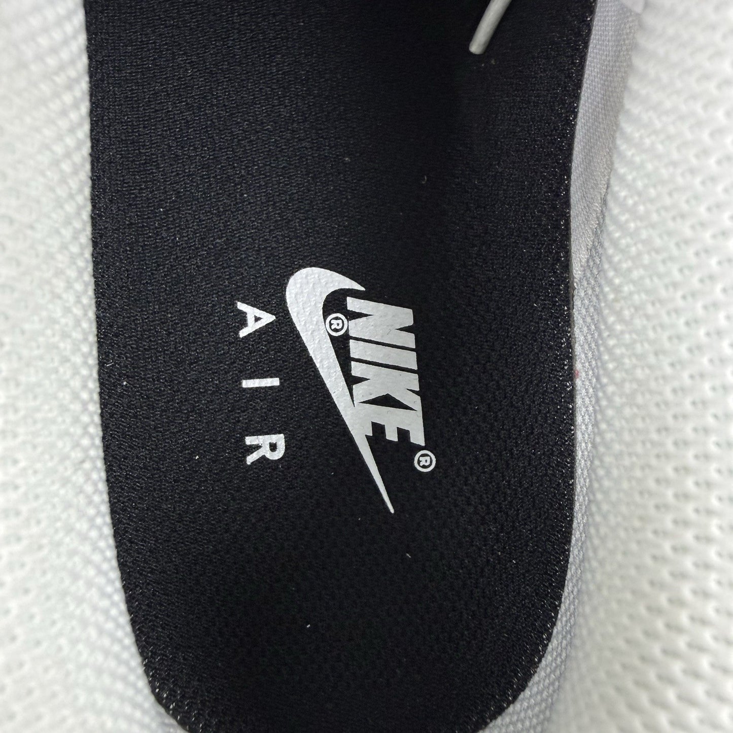 Nike Air Force 1 Low Trainers White Red Size UK10.5 DN4162-9914