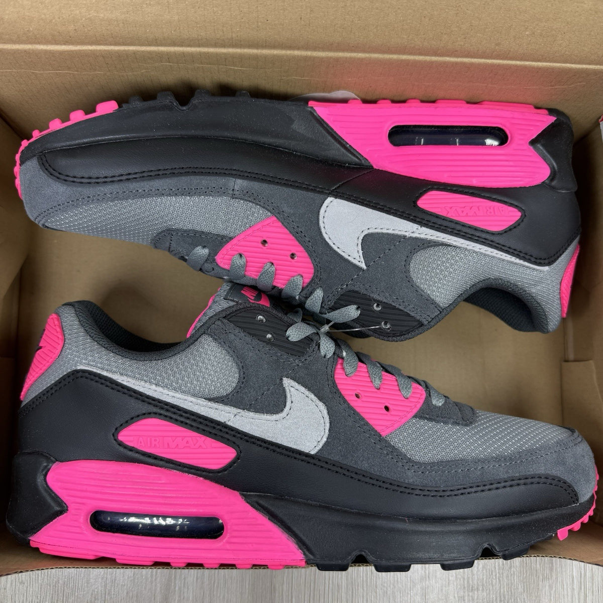 Nike Air Max 90 Trainers Wolf Grey Hyper Pink Size UK11 DM0029-0100
