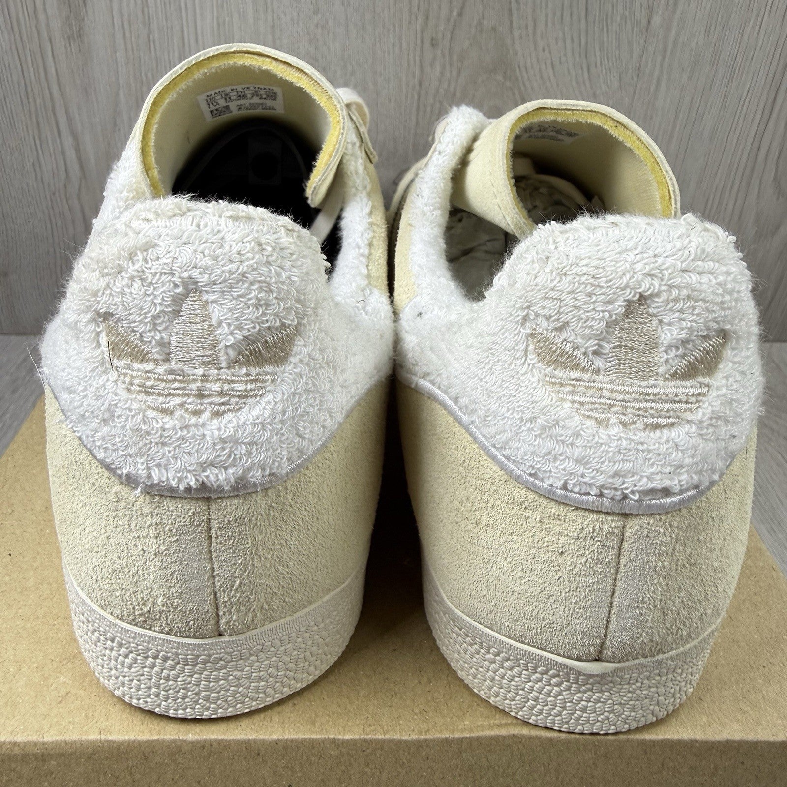 Adidas Gazelle Trainers Ecru Tint Beige White Size UK11 EE55013