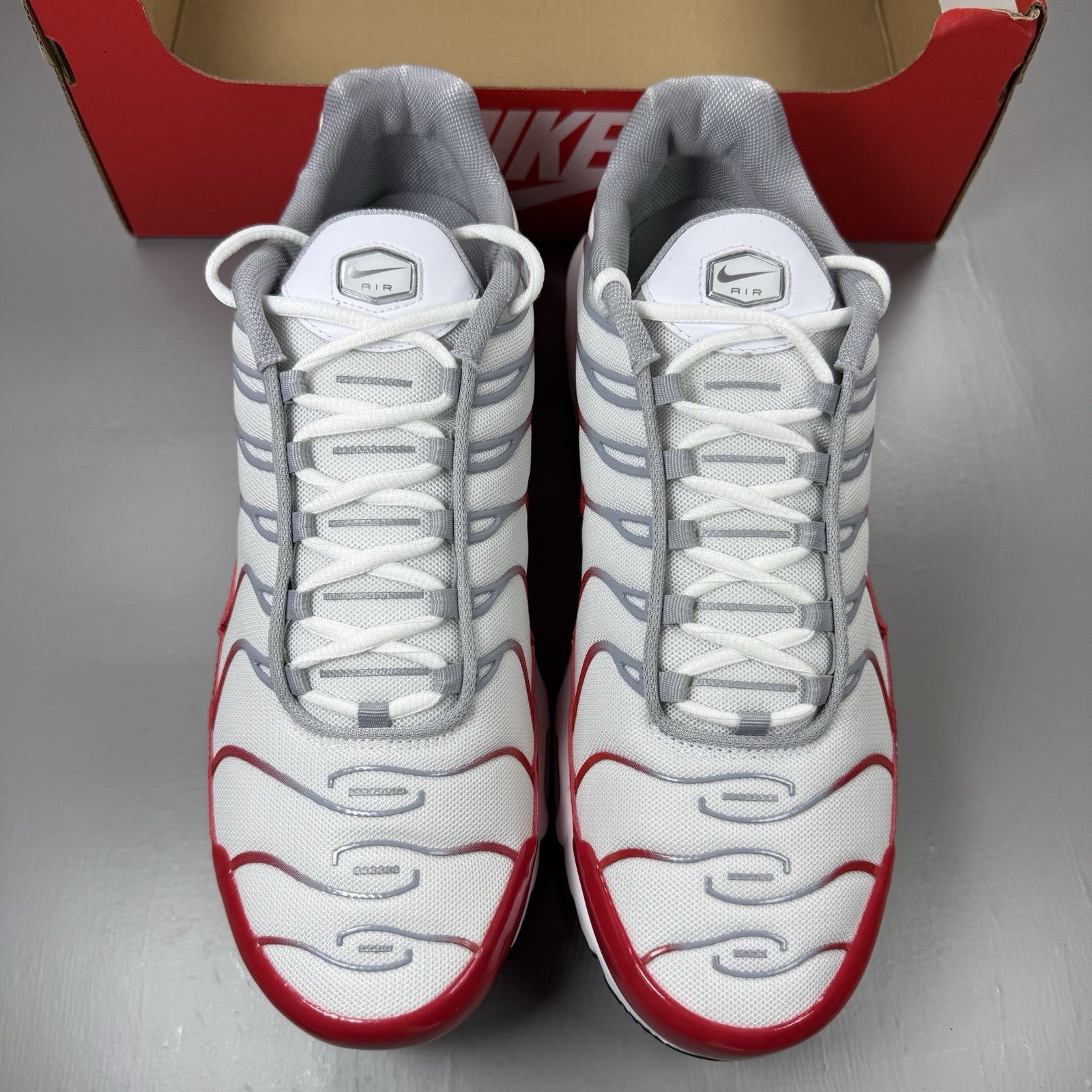 Nike Air Max Plus TN Trainers White University Red Size UK11 IF6224 1018